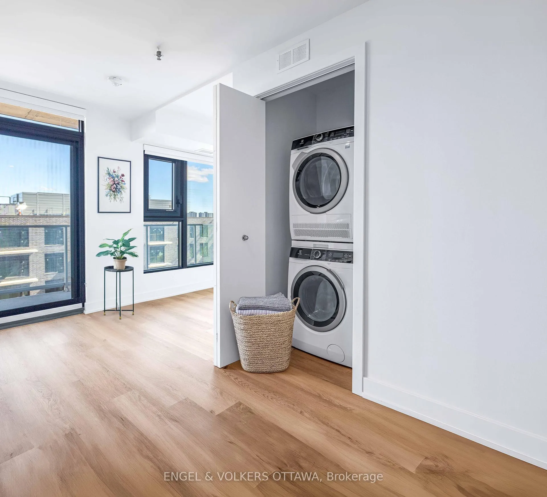 Photo 7 of Unit 704, 1360 Carling Avenue, Ottawa, Carlington — HOMEH
