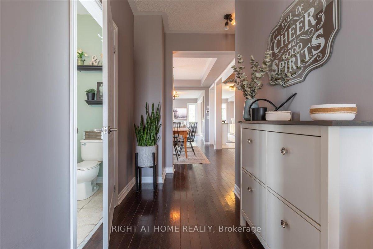 Photo 3 of 117 Collier Crescent, Essa, Angus — HOMEH