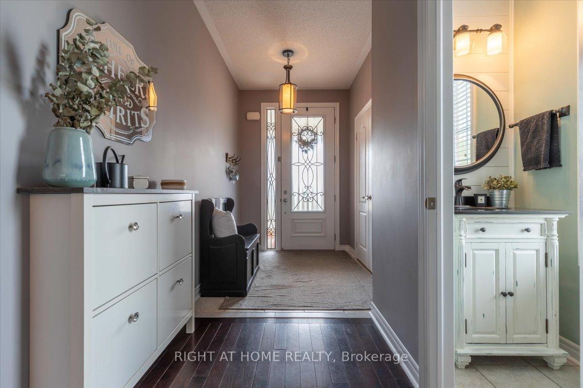 Photo 4 of 117 Collier Crescent, Essa, Angus — HOMEH