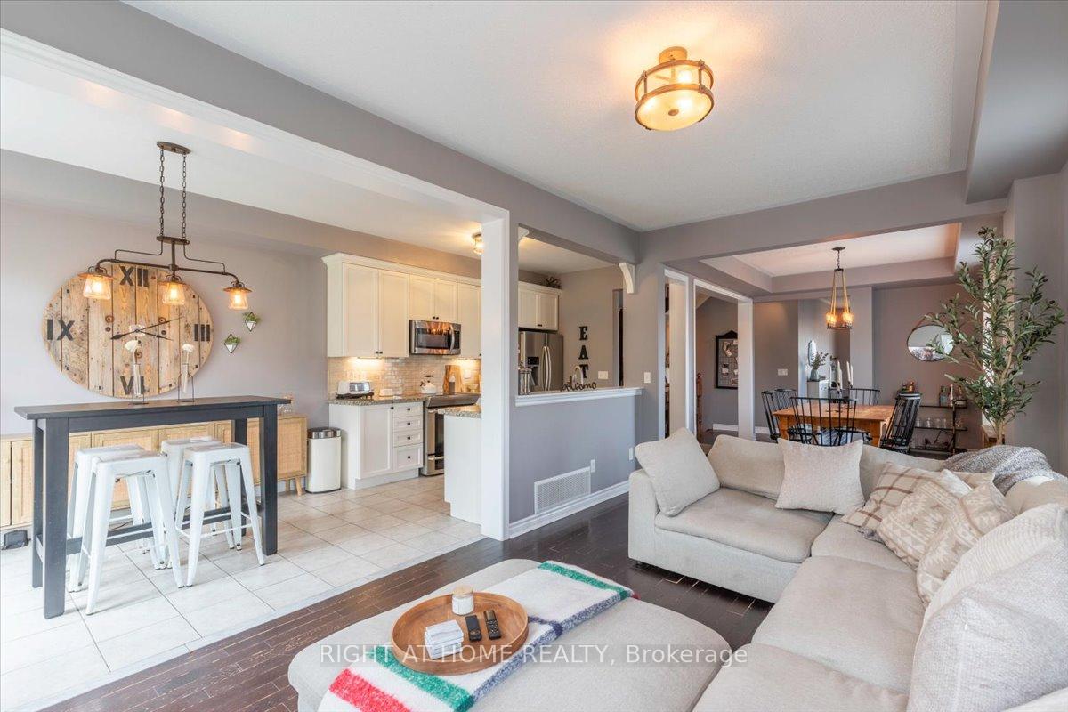 Photo 8 of 117 Collier Crescent, Essa, Angus — HOMEH