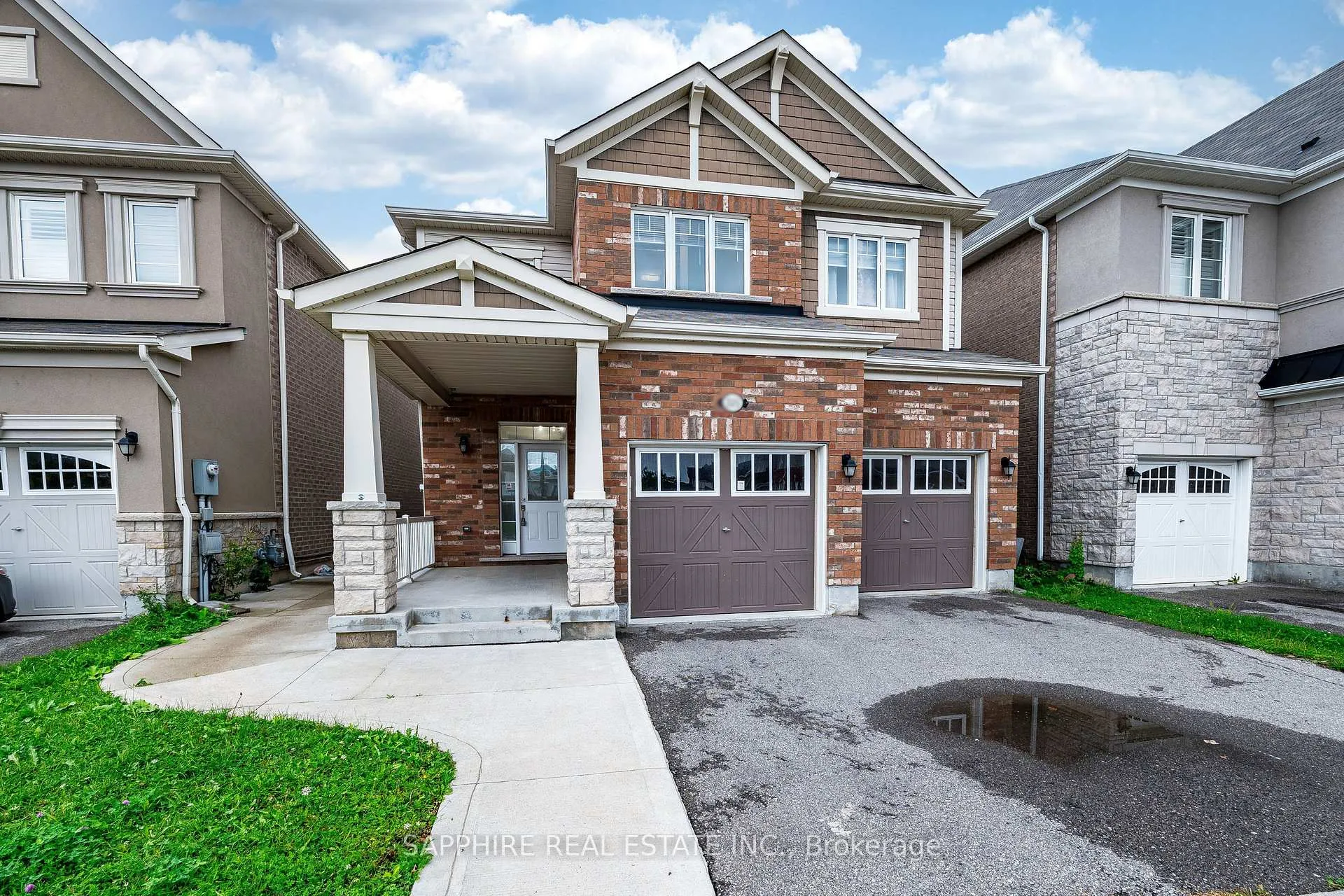 Front of 325 Trudeau Drive E