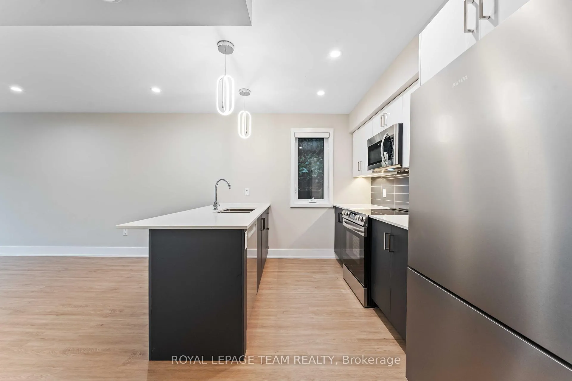 Photo 10 of Unit 1, 119 Springfield Road, Ottawa, Lindenlea — HOMEH