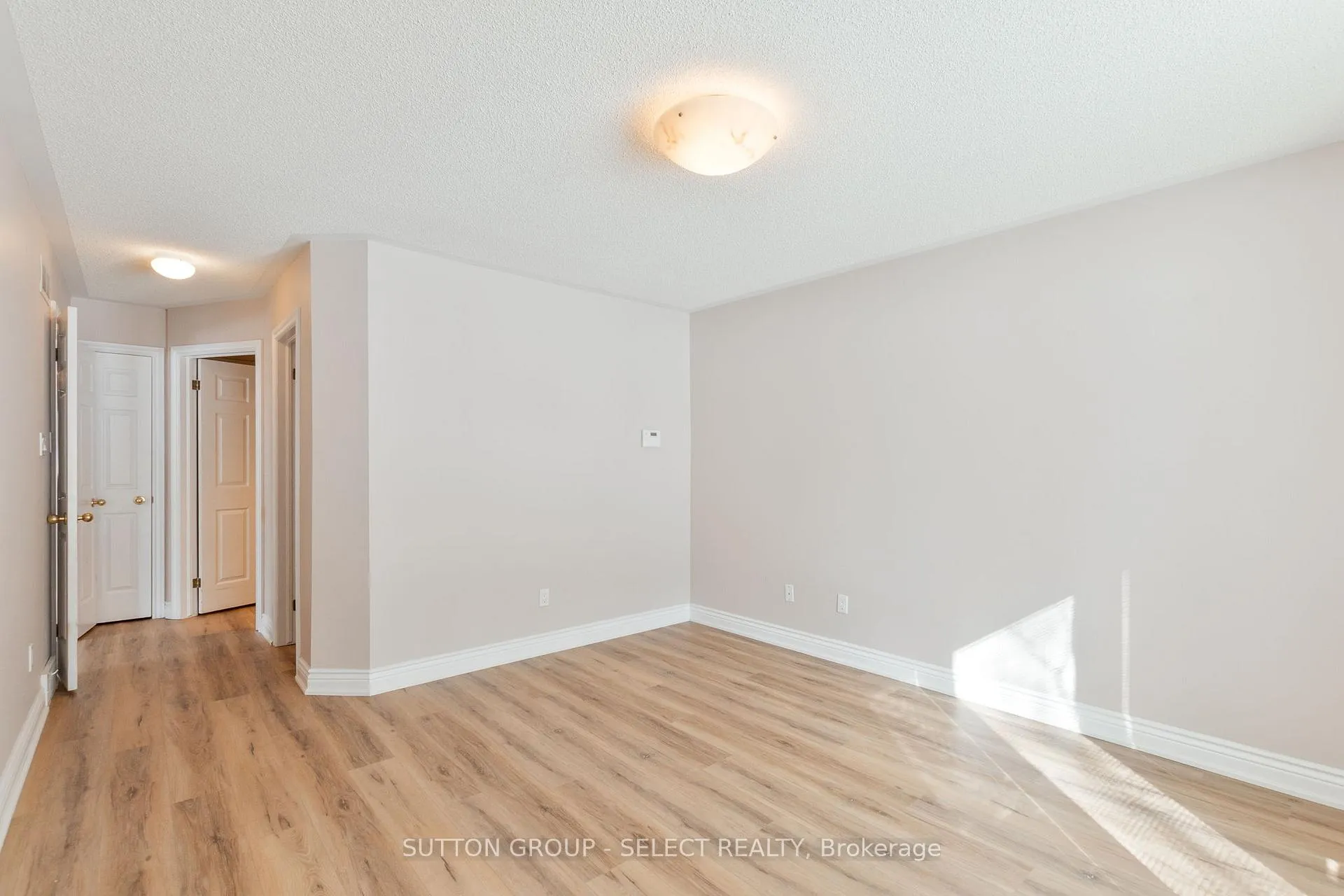 Photo 24 of Unit 21, 40 Quinella Drive, London, South C — HOMEH