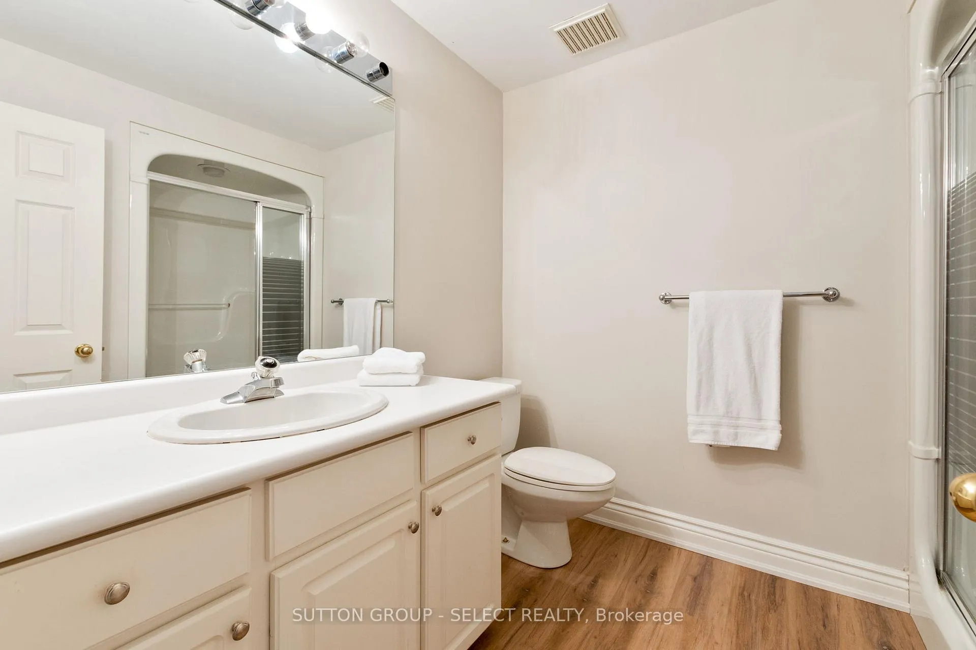 Photo 35 of Unit 21, 40 Quinella Drive, London, South C — HOMEH
