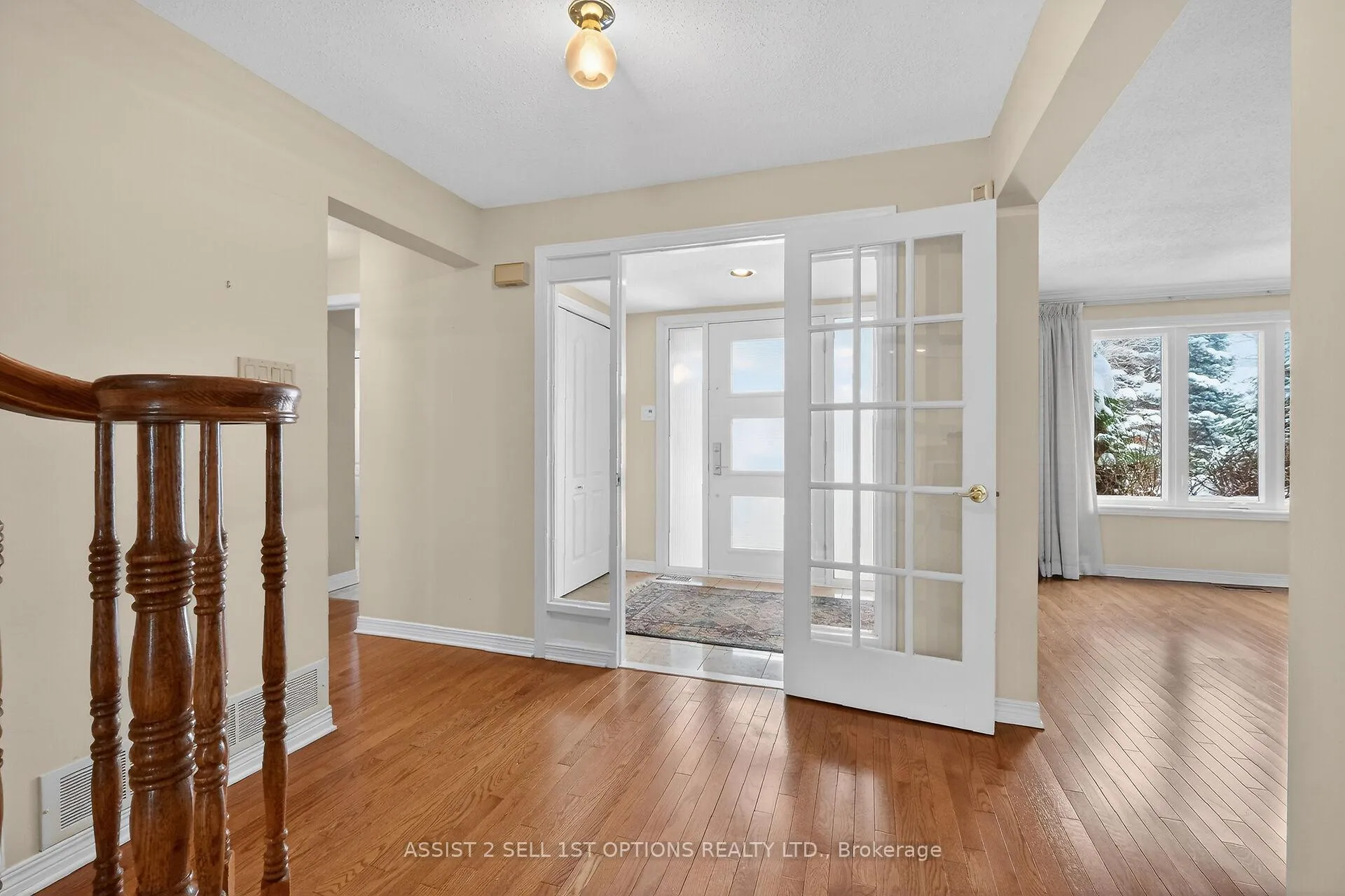 Photo 3 of 1700 Laurelwood Place, Ottawa, Chapel Hill — HOMEH