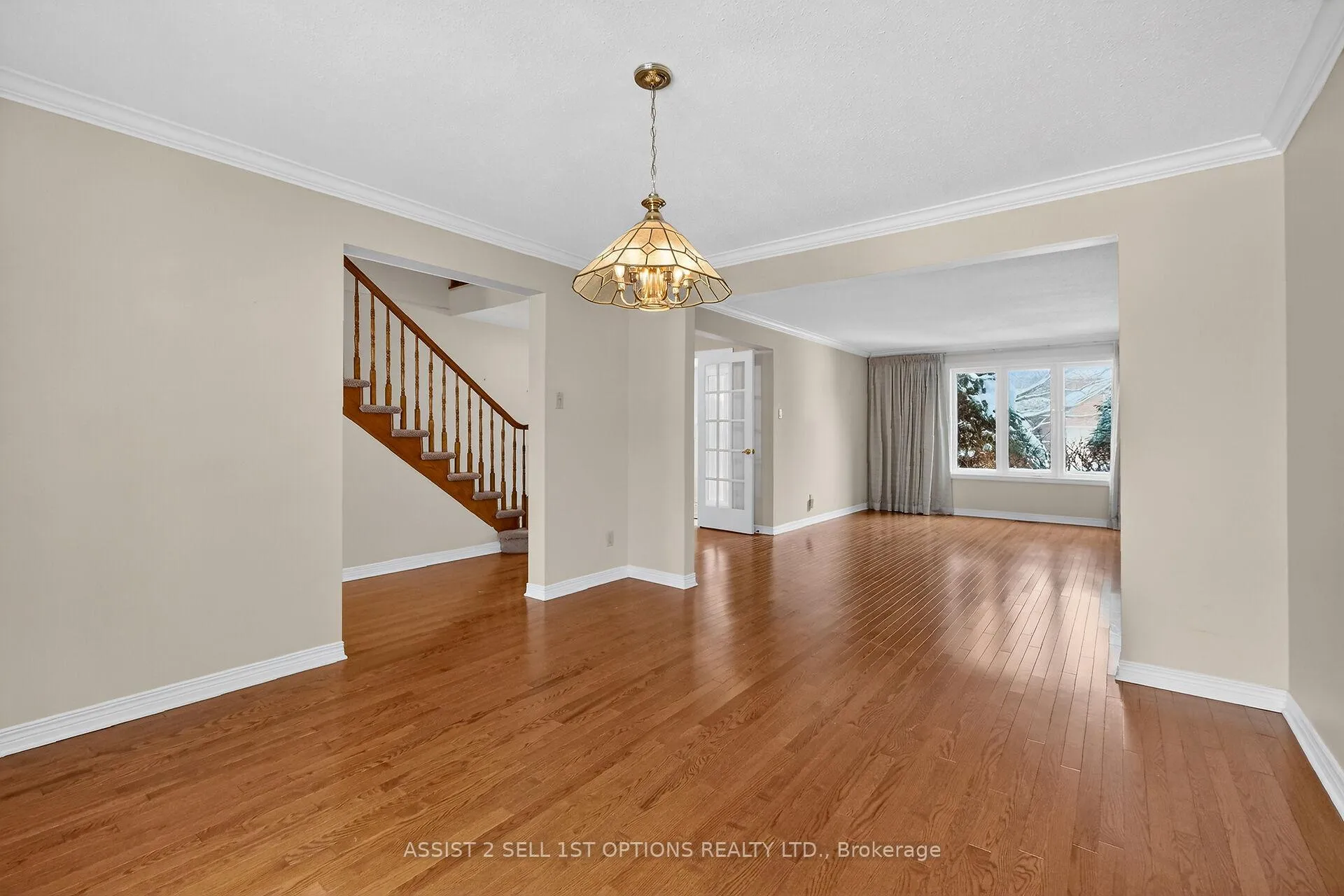 Photo 6 of 1700 Laurelwood Place, Ottawa, Chapel Hill — HOMEH