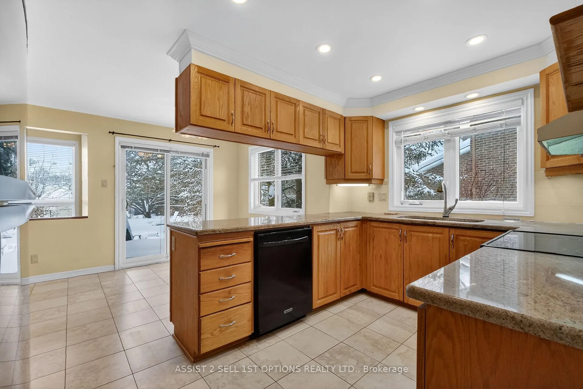 Photo 11 of 1700 Laurelwood Place, Ottawa, Chapel Hill — HOMEH
