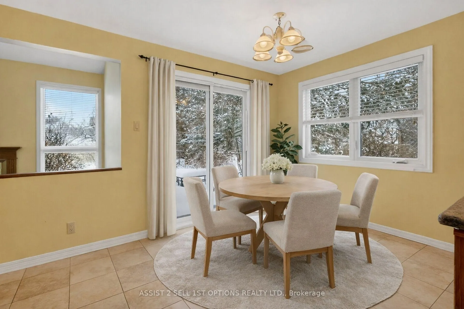 Photo 14 of 1700 Laurelwood Place, Ottawa, Chapel Hill — HOMEH