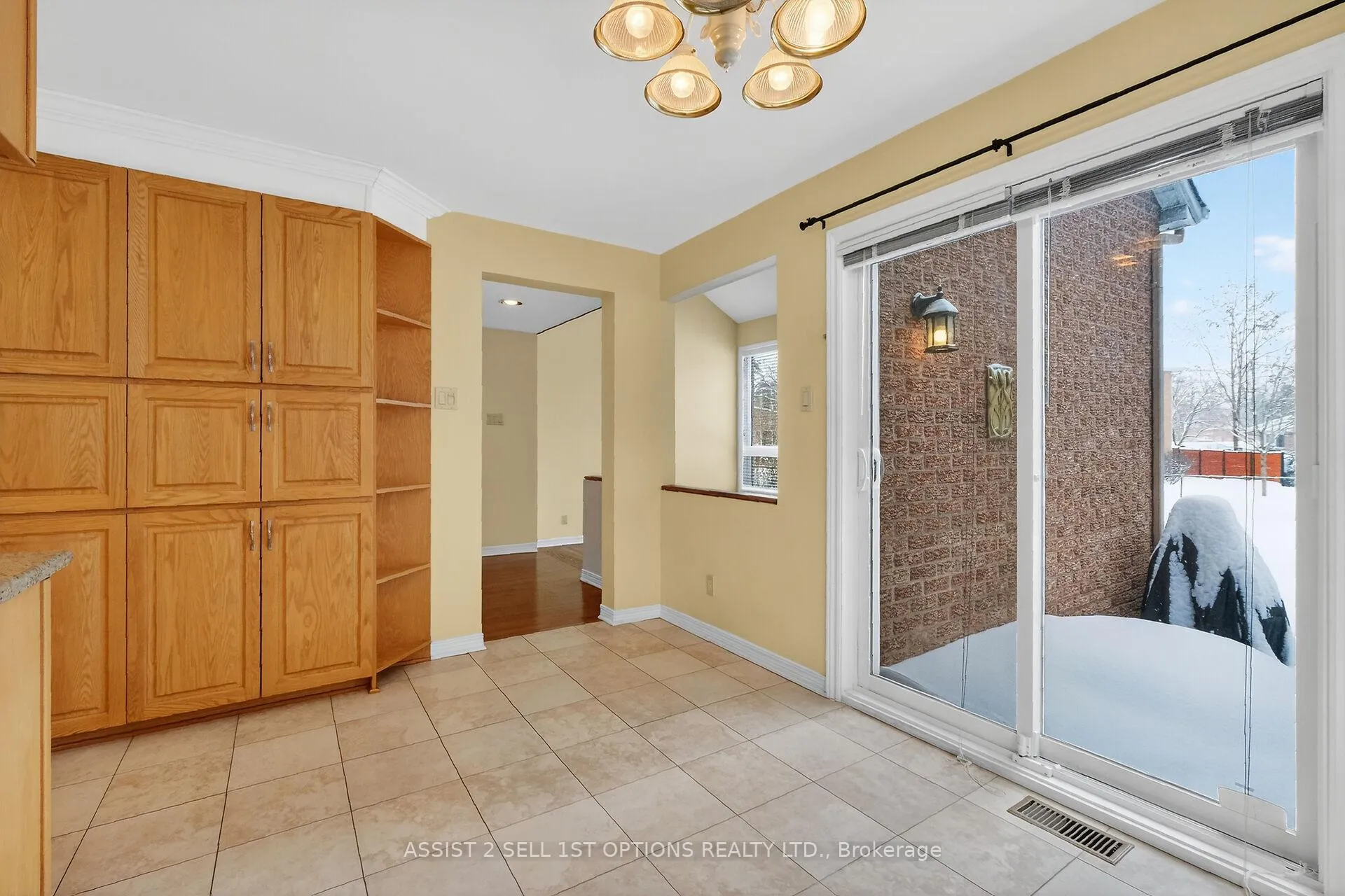 Photo 15 of 1700 Laurelwood Place, Ottawa, Chapel Hill — HOMEH
