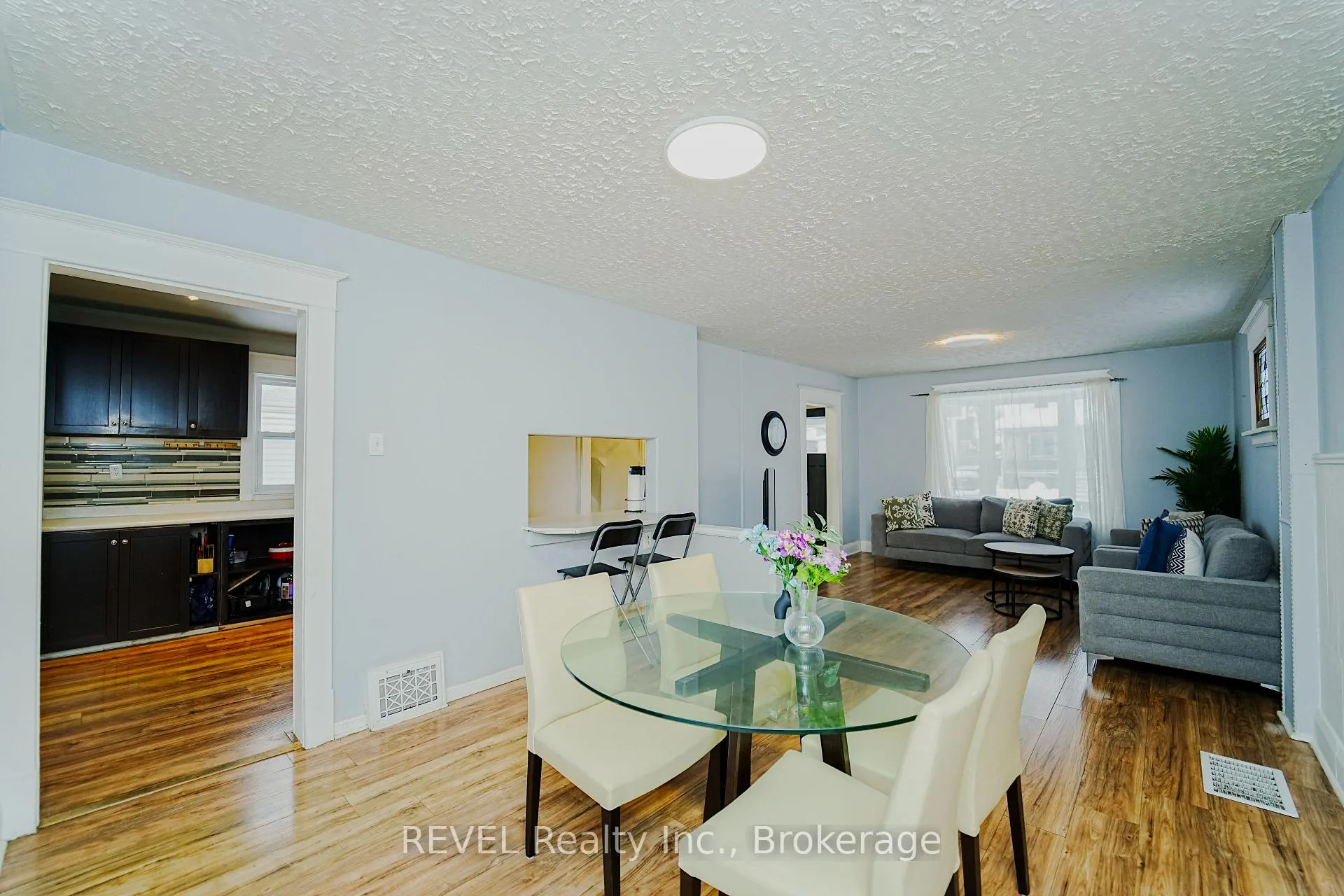 Photo 9 of 4586 Fifth Avenue, Niagara Falls, Cherrywood — HOMEH