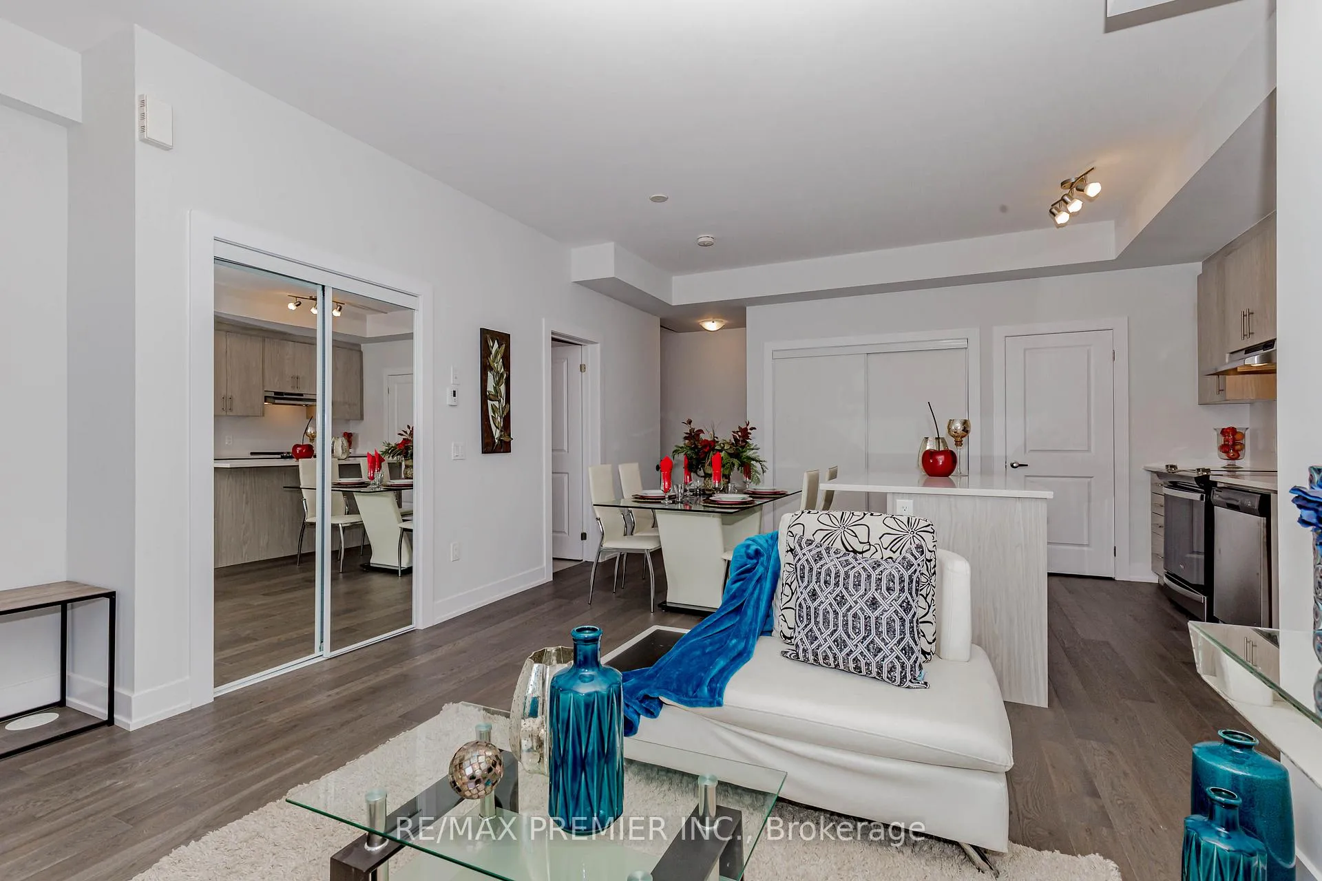 Photo 13 of Unit 116, 9560 Islington Avenue, Vaughan, Sonoma Heights — HOMEH