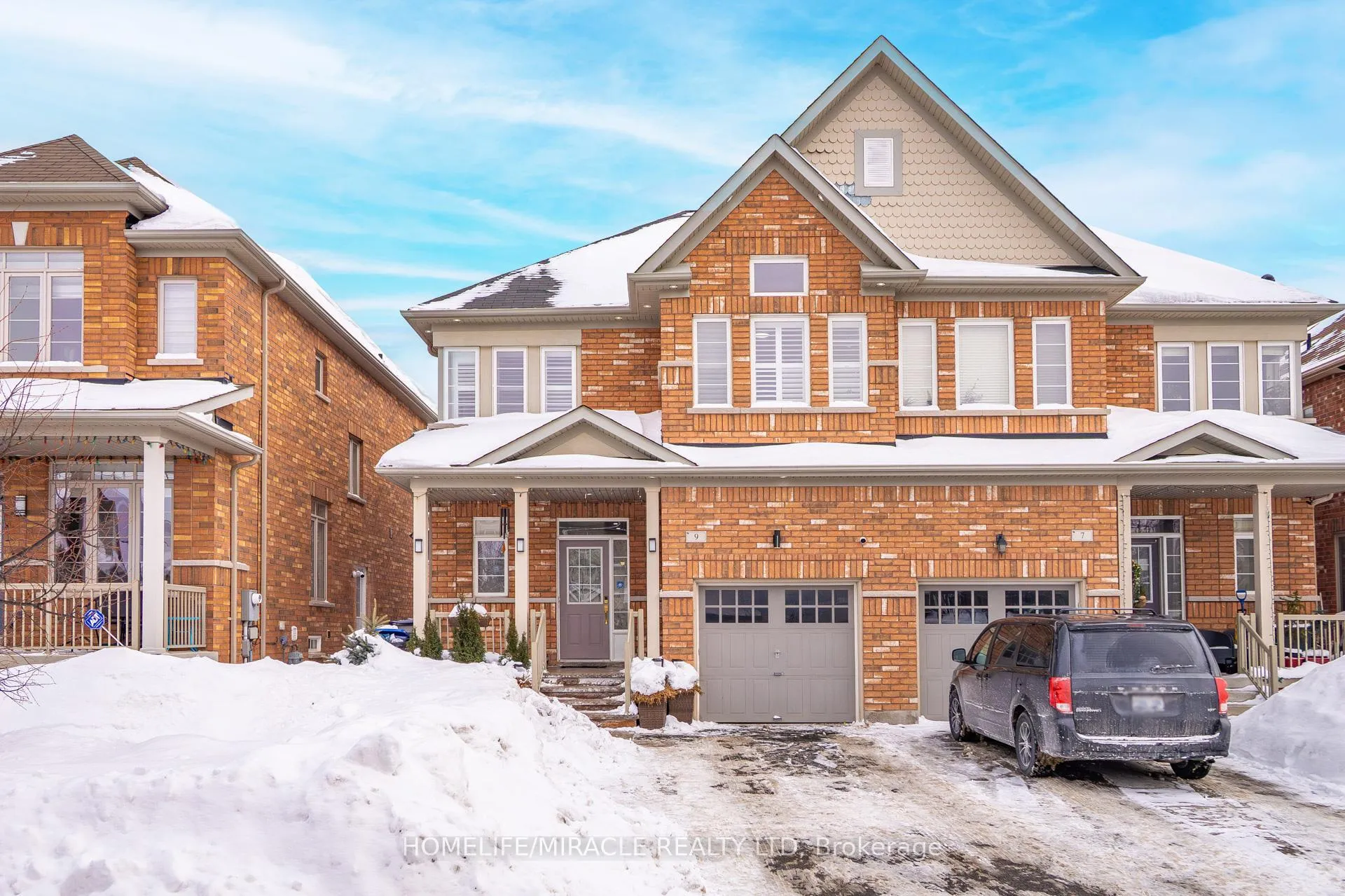 Photo 1 of 9 Baby Pointe Trail, Brampton, Northwest Brampton — HOMEH