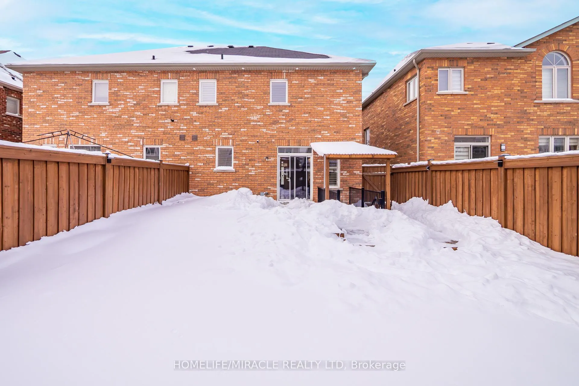 Photo 48 of 9 Baby Pointe Trail, Brampton, Northwest Brampton — HOMEH