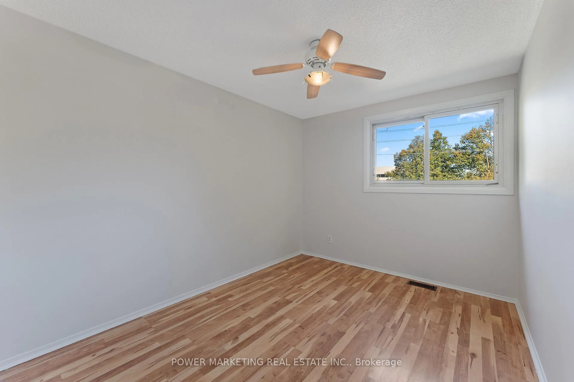 Photo 15 of Unit 182, 1045 Morrison Drive, Ottawa, Redwood Park — HOMEH