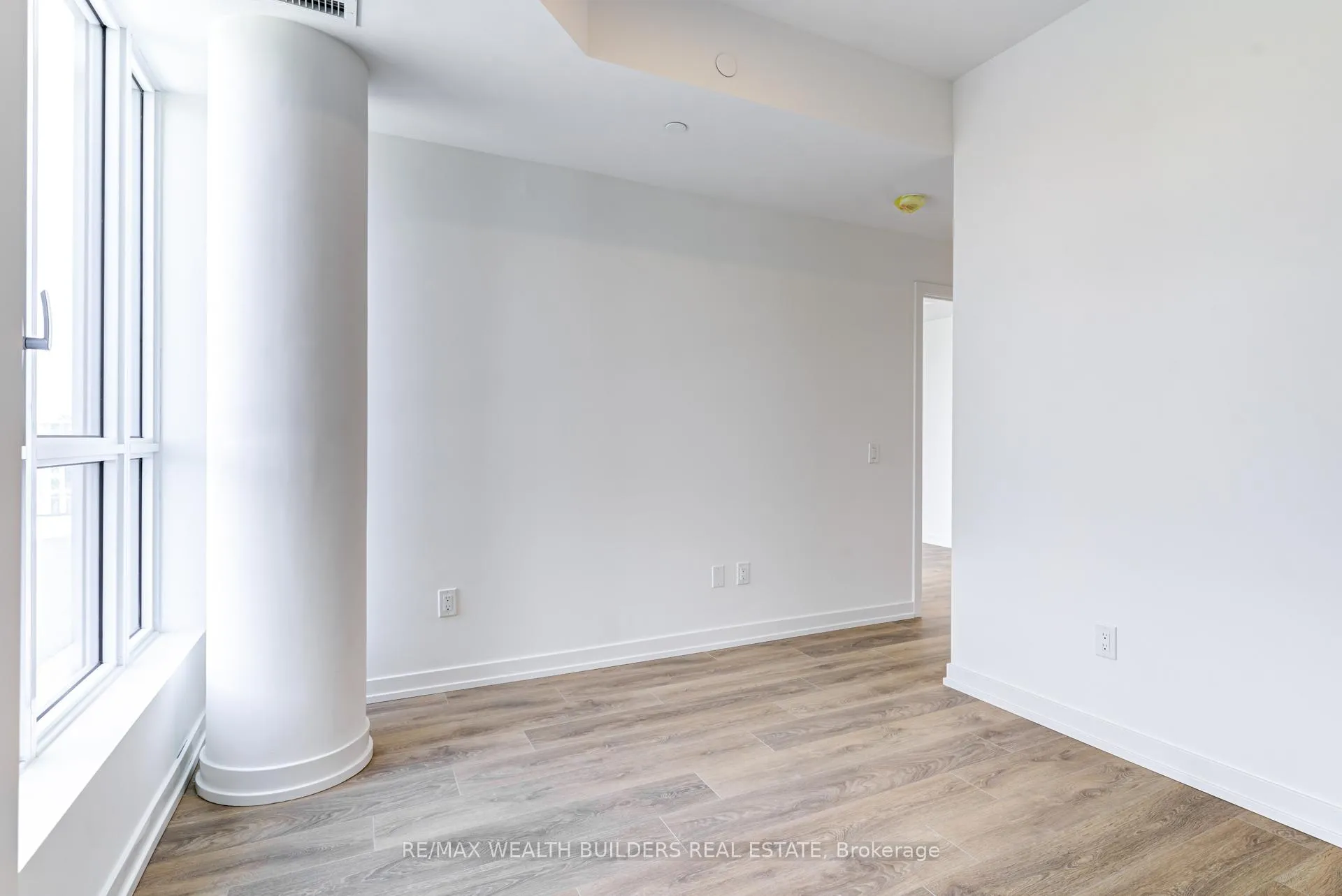 Photo 12 of Unit 627, 150 Logan Avenue, Toronto, South Riverdale — HOMEH
