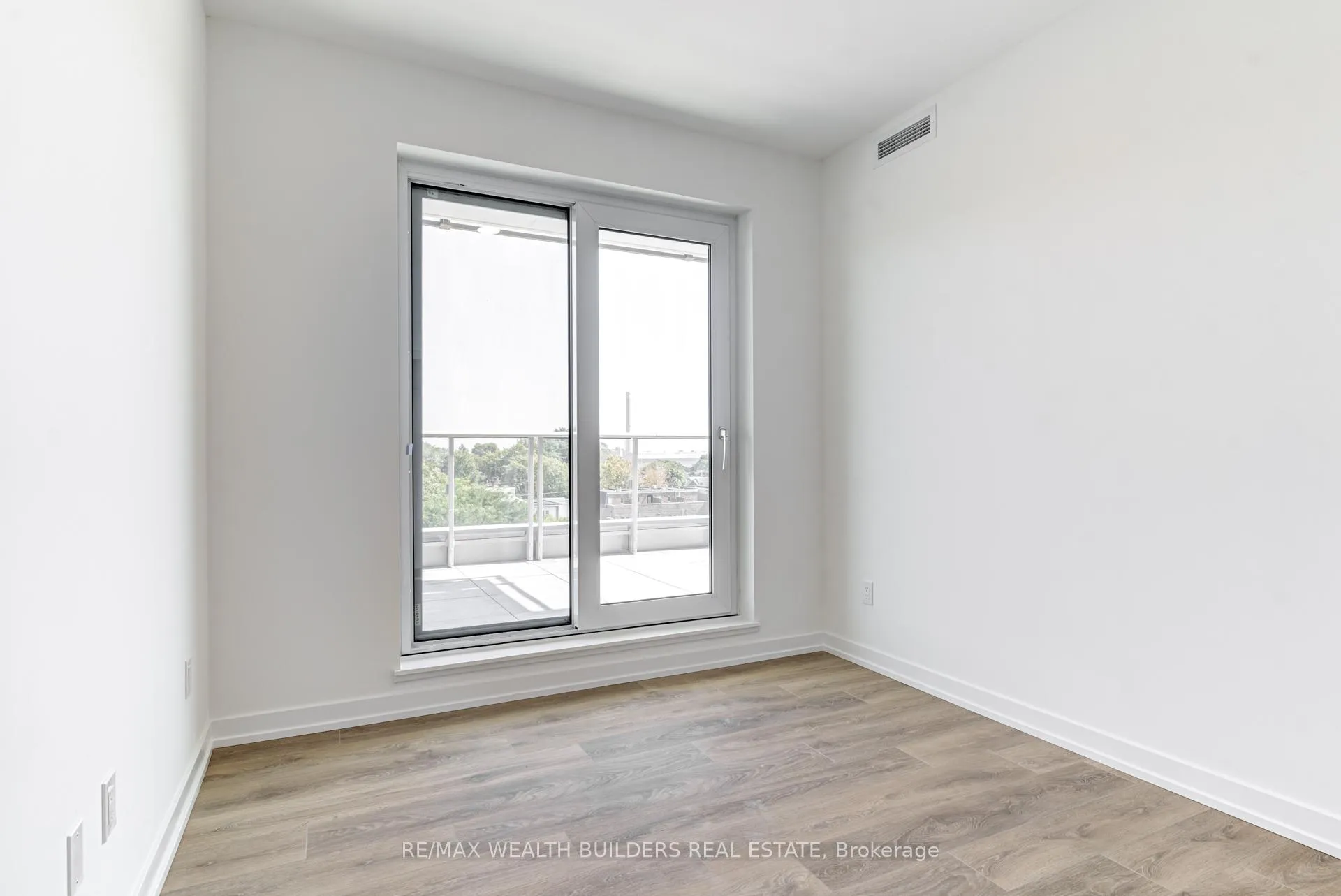 Photo 15 of Unit 627, 150 Logan Avenue, Toronto, South Riverdale — HOMEH
