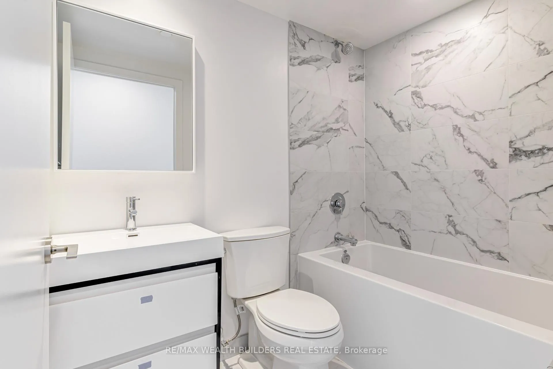Photo 19 of Unit 627, 150 Logan Avenue, Toronto, South Riverdale — HOMEH