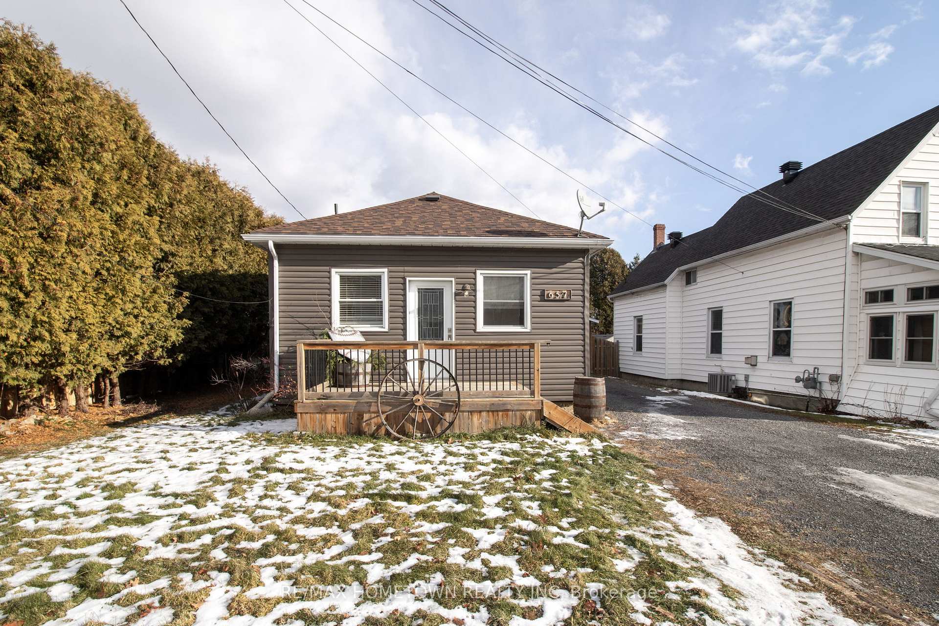 Photo 1 of 657 East Street, Edwardsburgh/Cardinal, Town of Cardinal — HOMEH