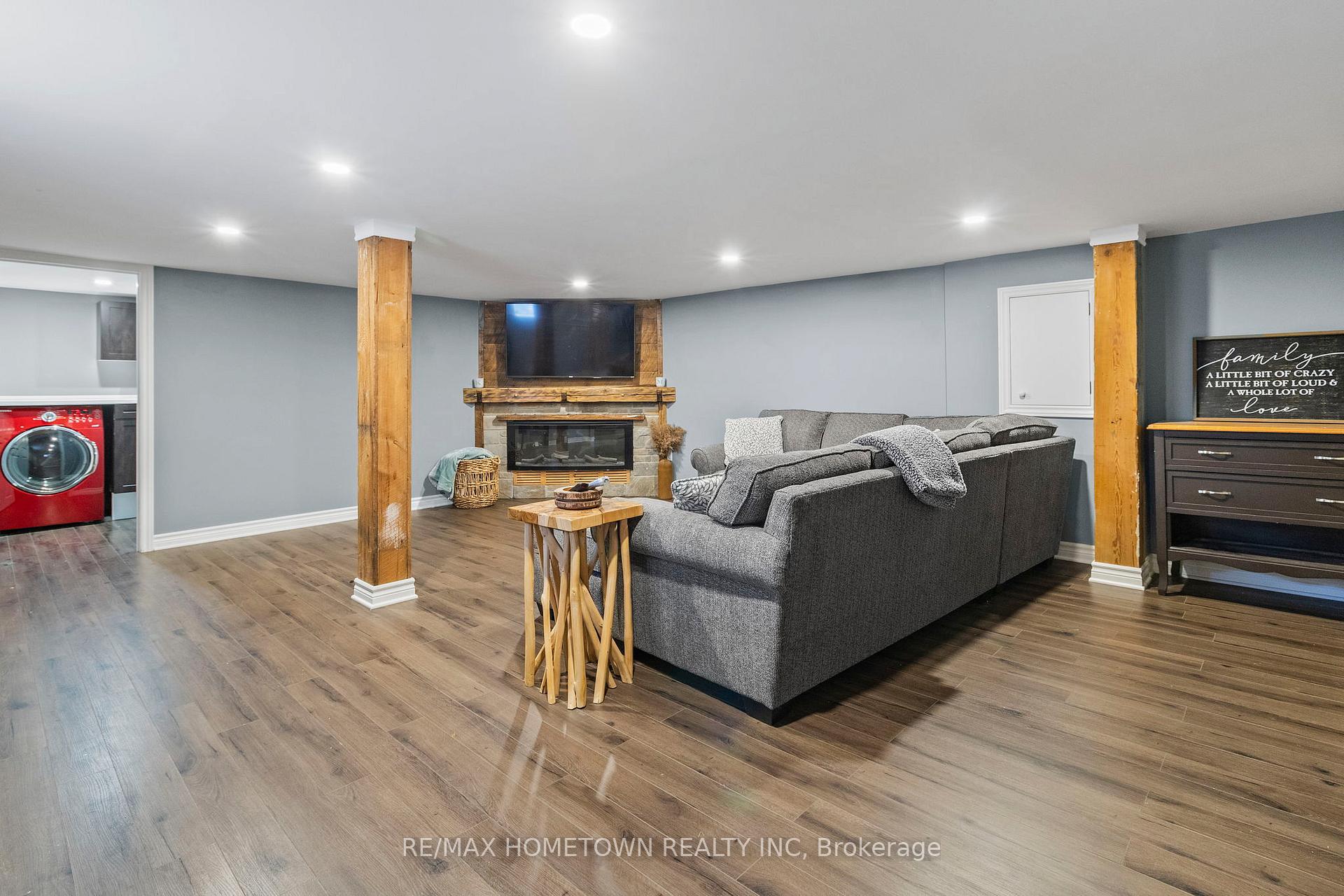 Photo 17 of 657 East Street, Edwardsburgh/Cardinal, Town of Cardinal — HOMEH
