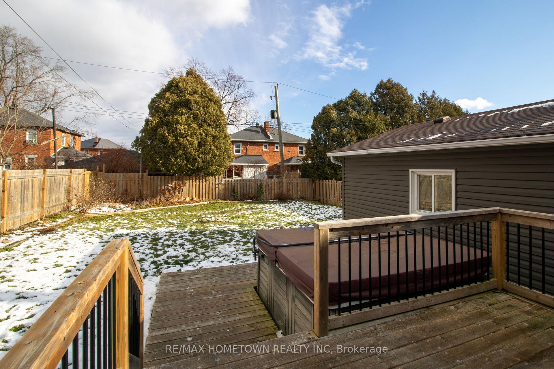 Photo 23 of 657 East Street, Edwardsburgh/Cardinal, Town of Cardinal — HOMEH