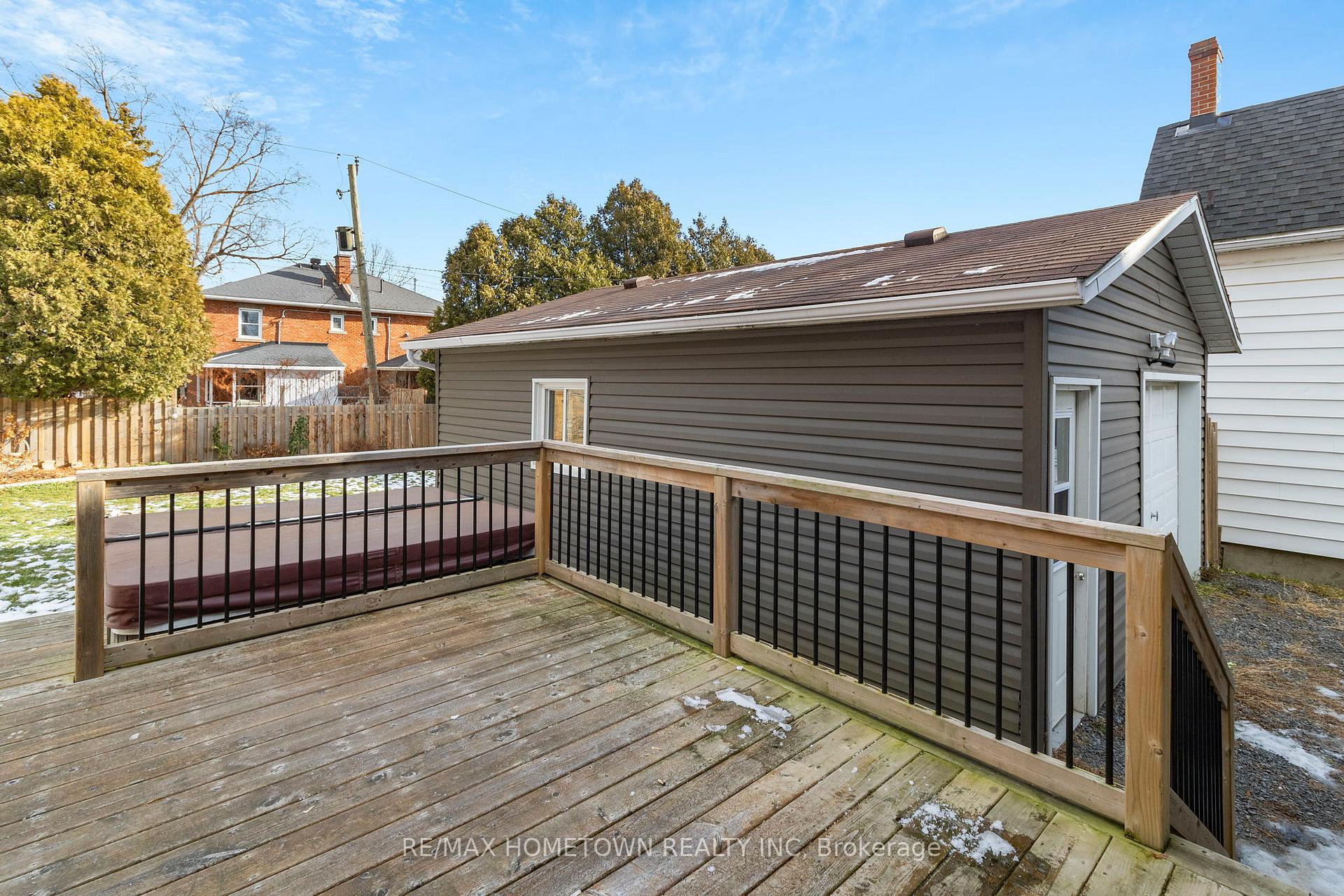 Photo 26 of 657 East Street, Edwardsburgh/Cardinal, Town of Cardinal — HOMEH