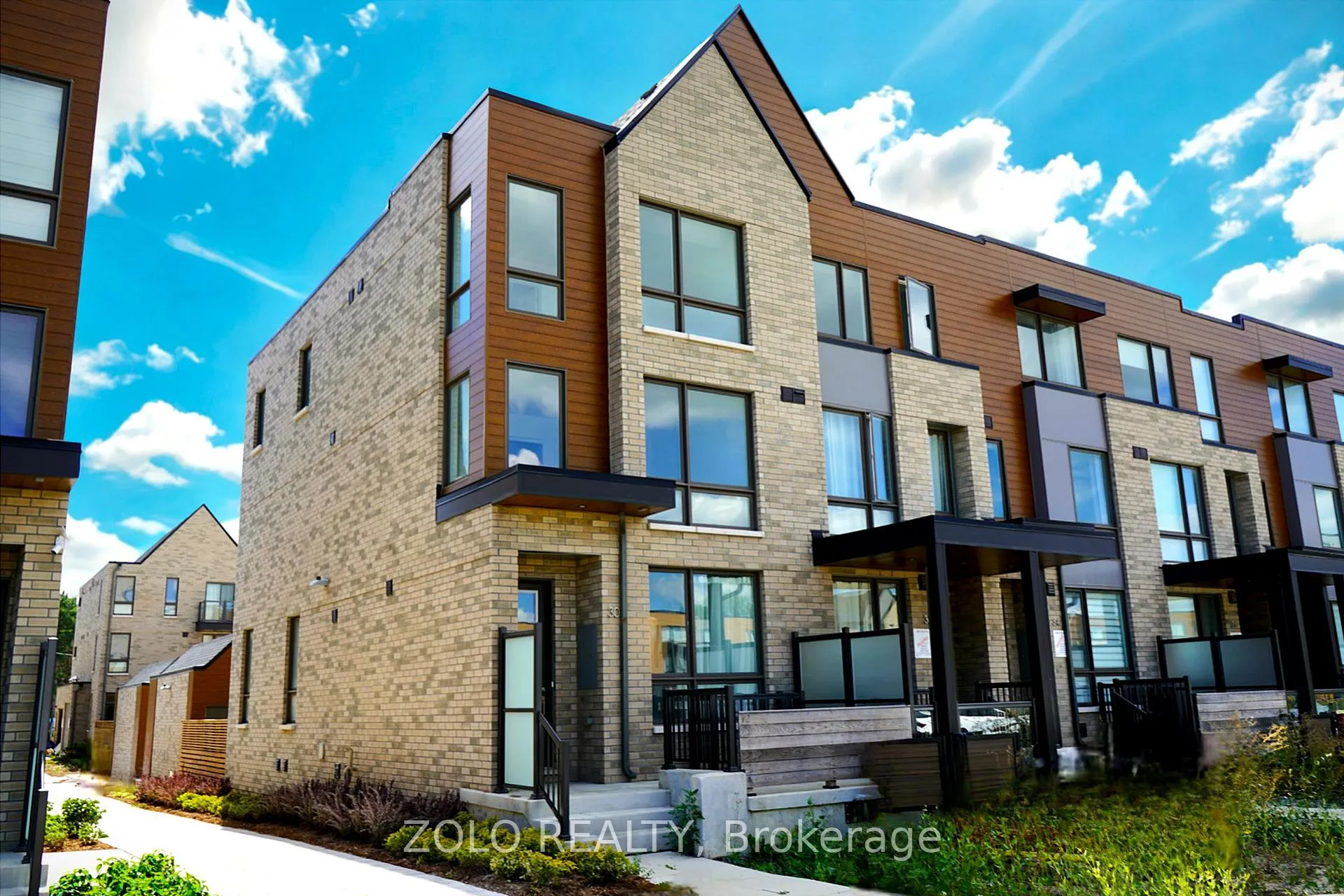 Photo 1 of 30 Deep Roots Terrace, Toronto, Englemount-Lawrence — HOMEH