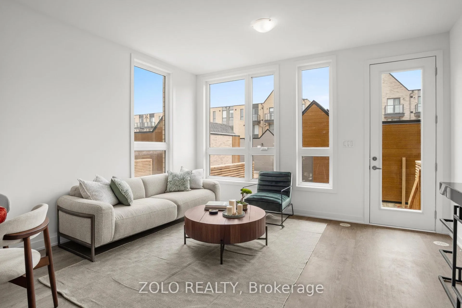 Photo 11 of 30 Deep Roots Terrace, Toronto, Englemount-Lawrence — HOMEH