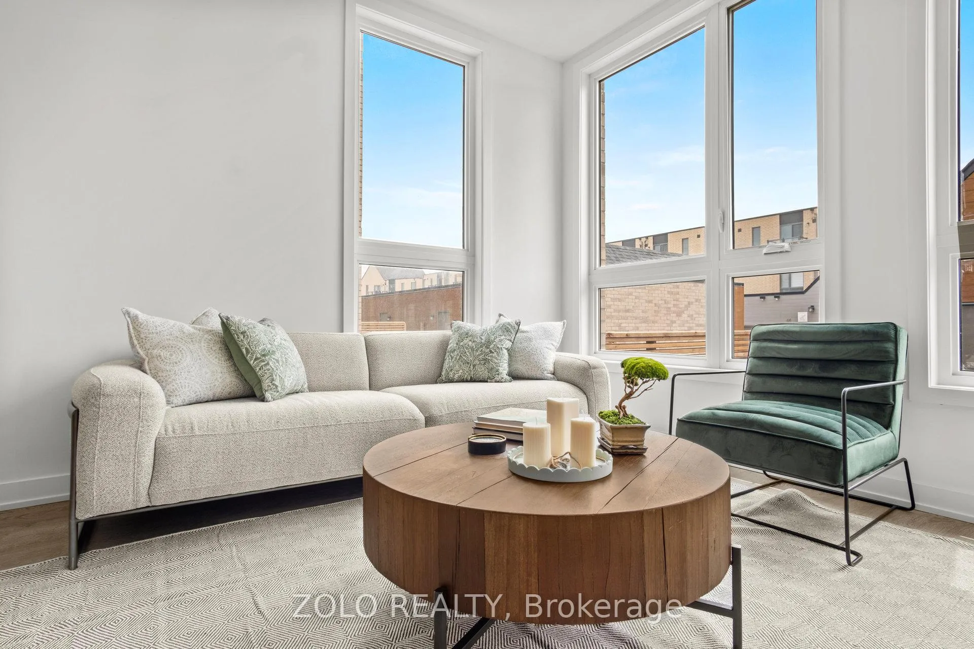 Photo 13 of 30 Deep Roots Terrace, Toronto, Englemount-Lawrence — HOMEH