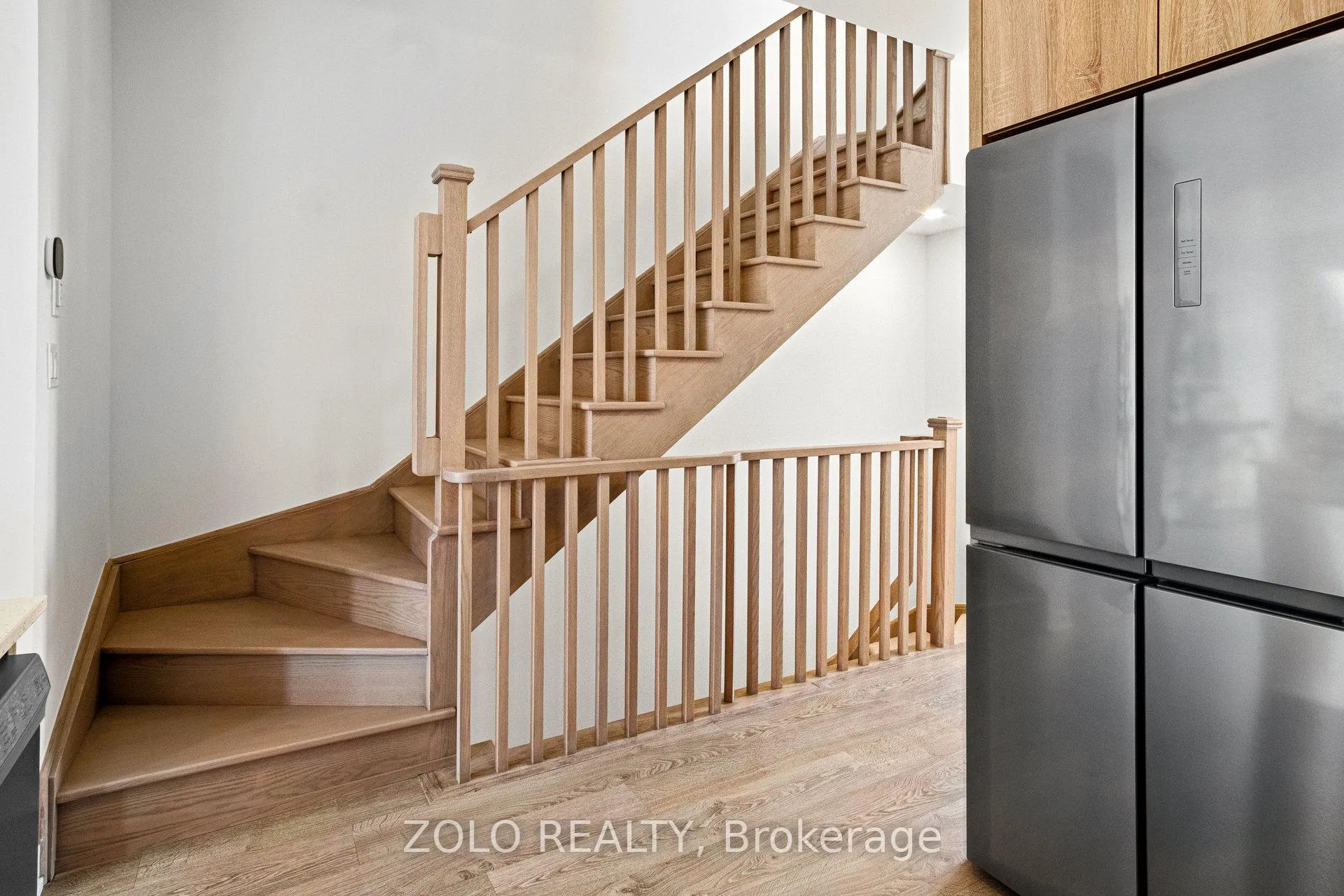 Photo 17 of 30 Deep Roots Terrace, Toronto, Englemount-Lawrence — HOMEH