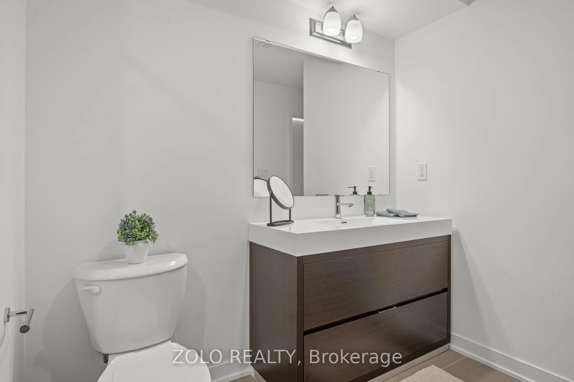 Photo 25 of 30 Deep Roots Terrace, Toronto, Englemount-Lawrence — HOMEH