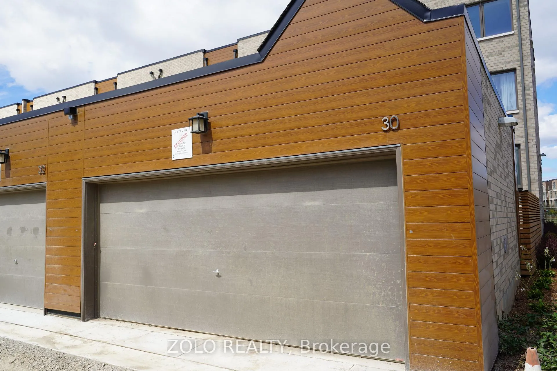 Photo 42 of 30 Deep Roots Terrace, Toronto, Englemount-Lawrence — HOMEH