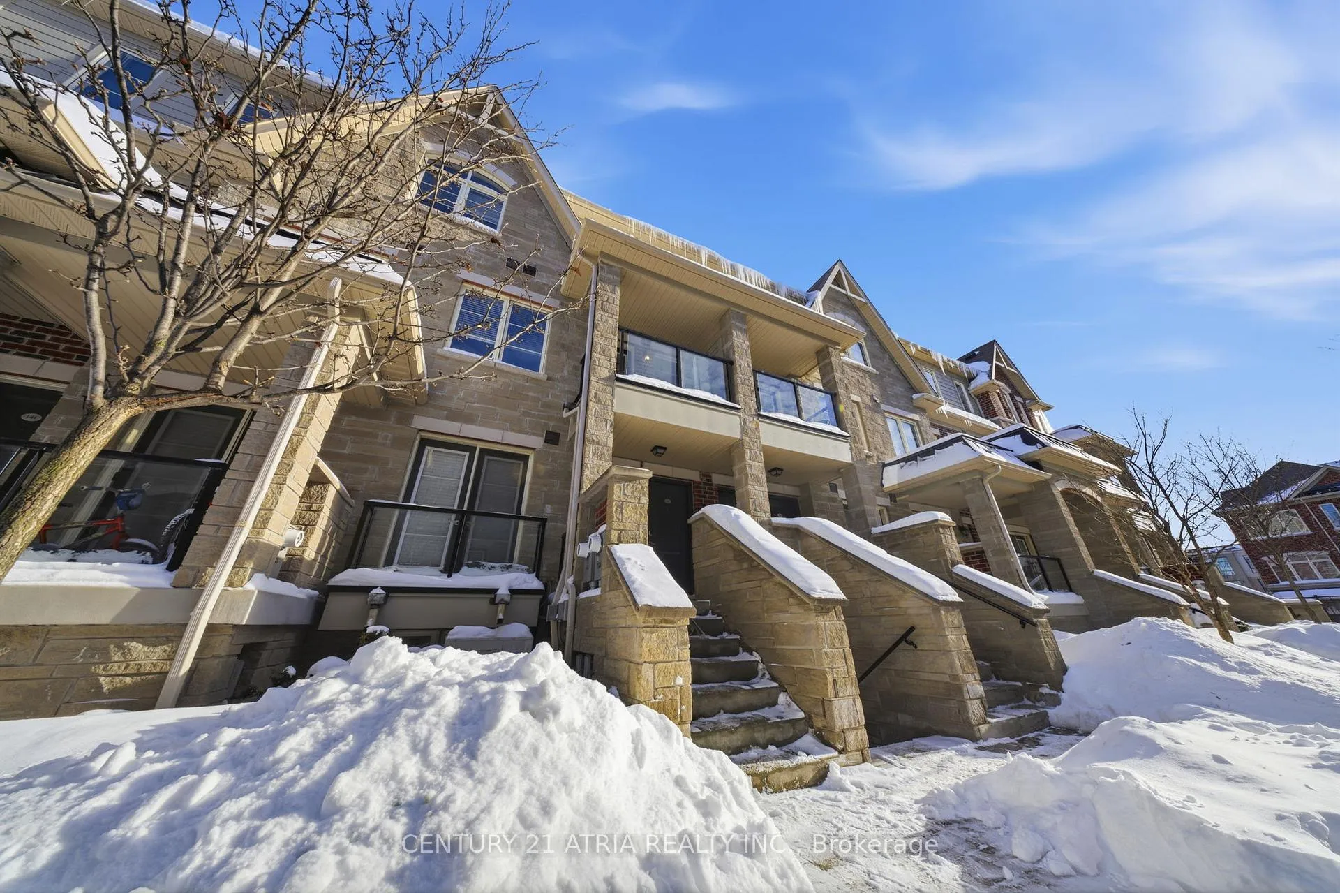 Photo 2 of Unit 140, 200 Veterans Drive, Brampton, Northwest Brampton — HOMEH