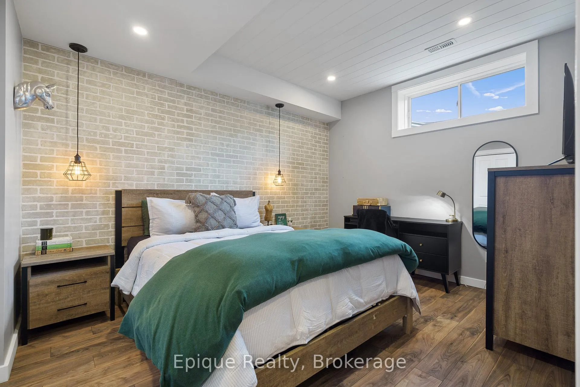 Photo 43 of 125 Crewson Court, Erin, Rural Erin — HOMEH