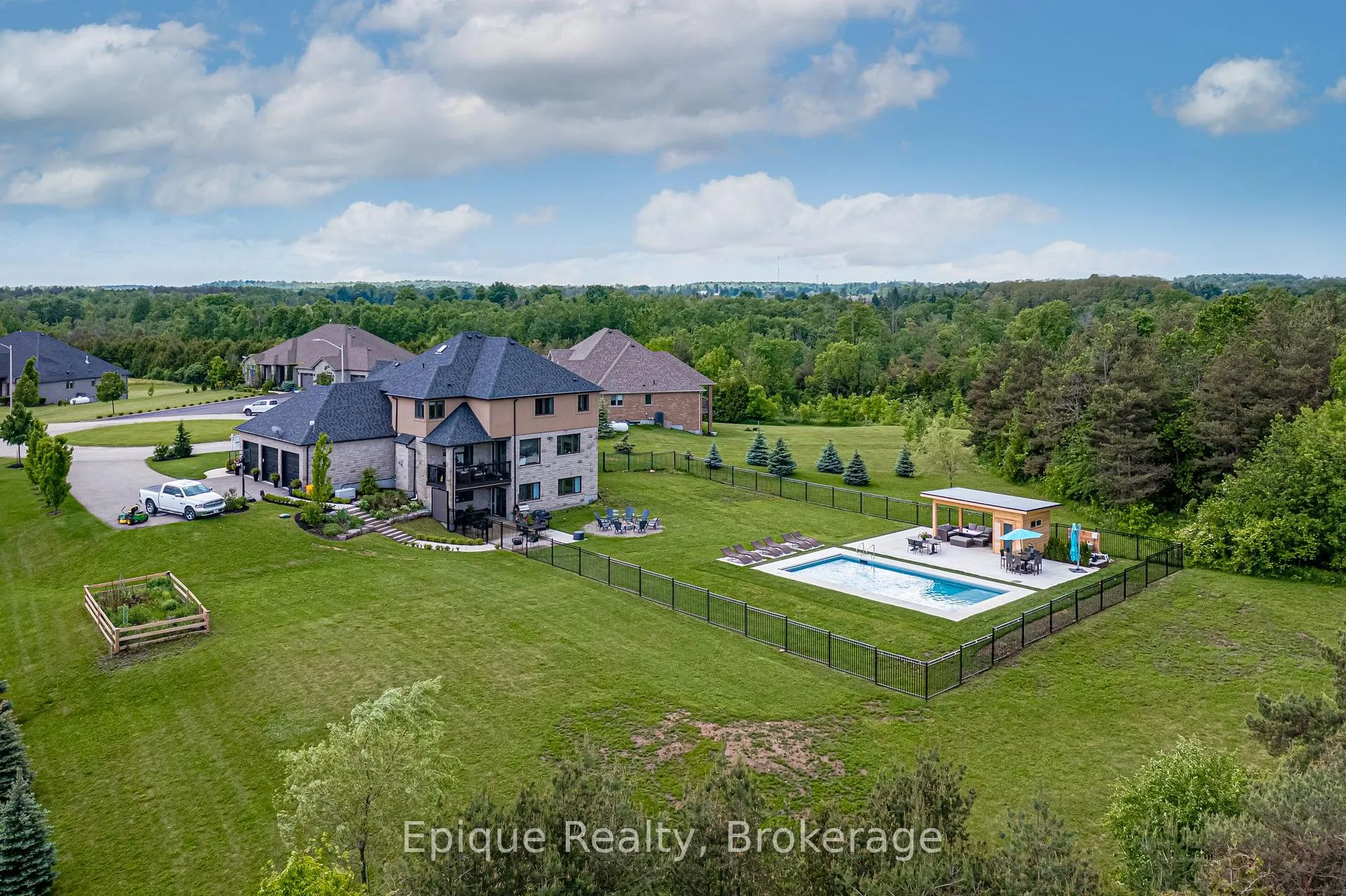 Photo 48 of 125 Crewson Court, Erin, Rural Erin — HOMEH