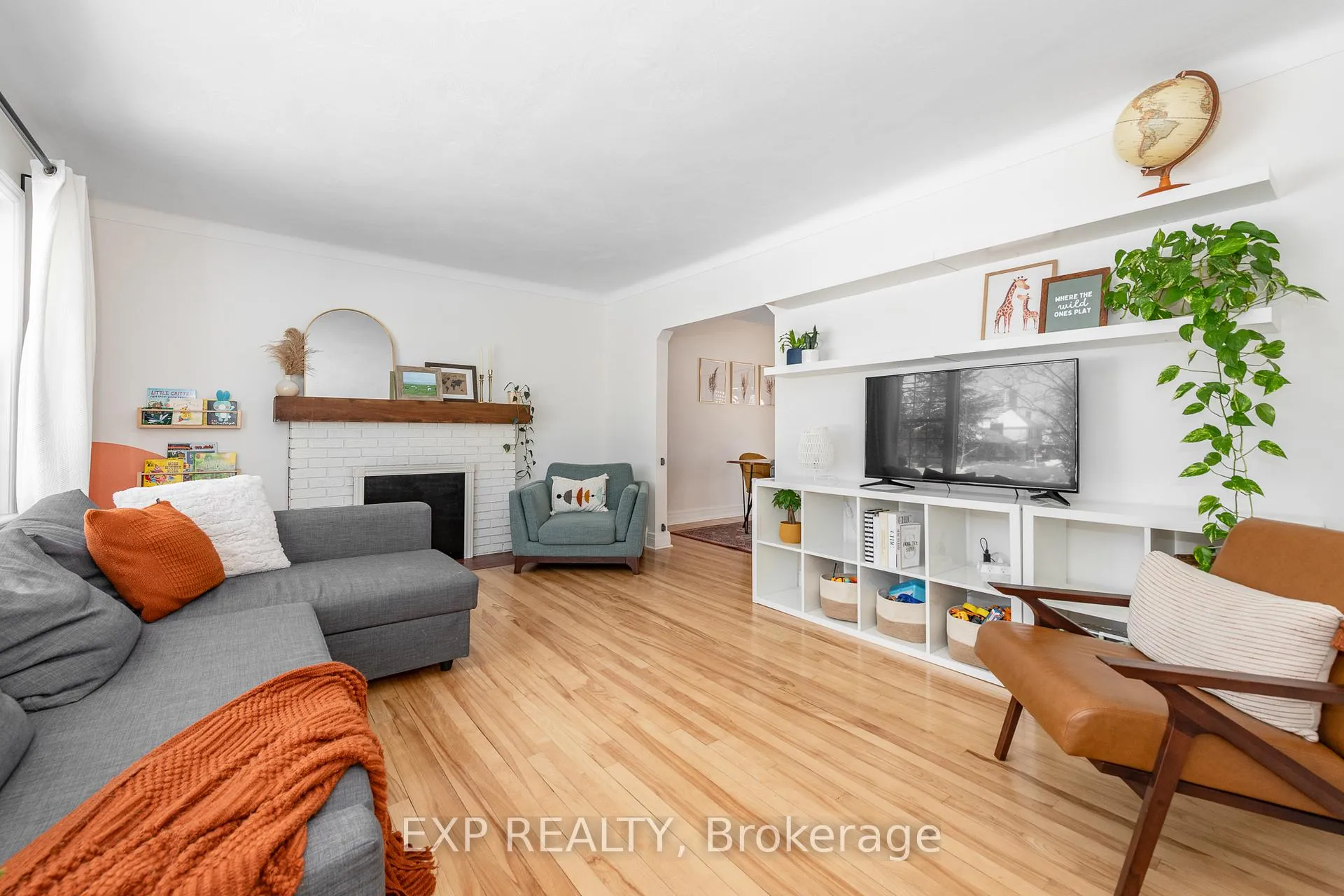 Photo 6 of 524 Wolffdale Crescent, Ottawa, Overbrook/Castle Heights — HOMEH