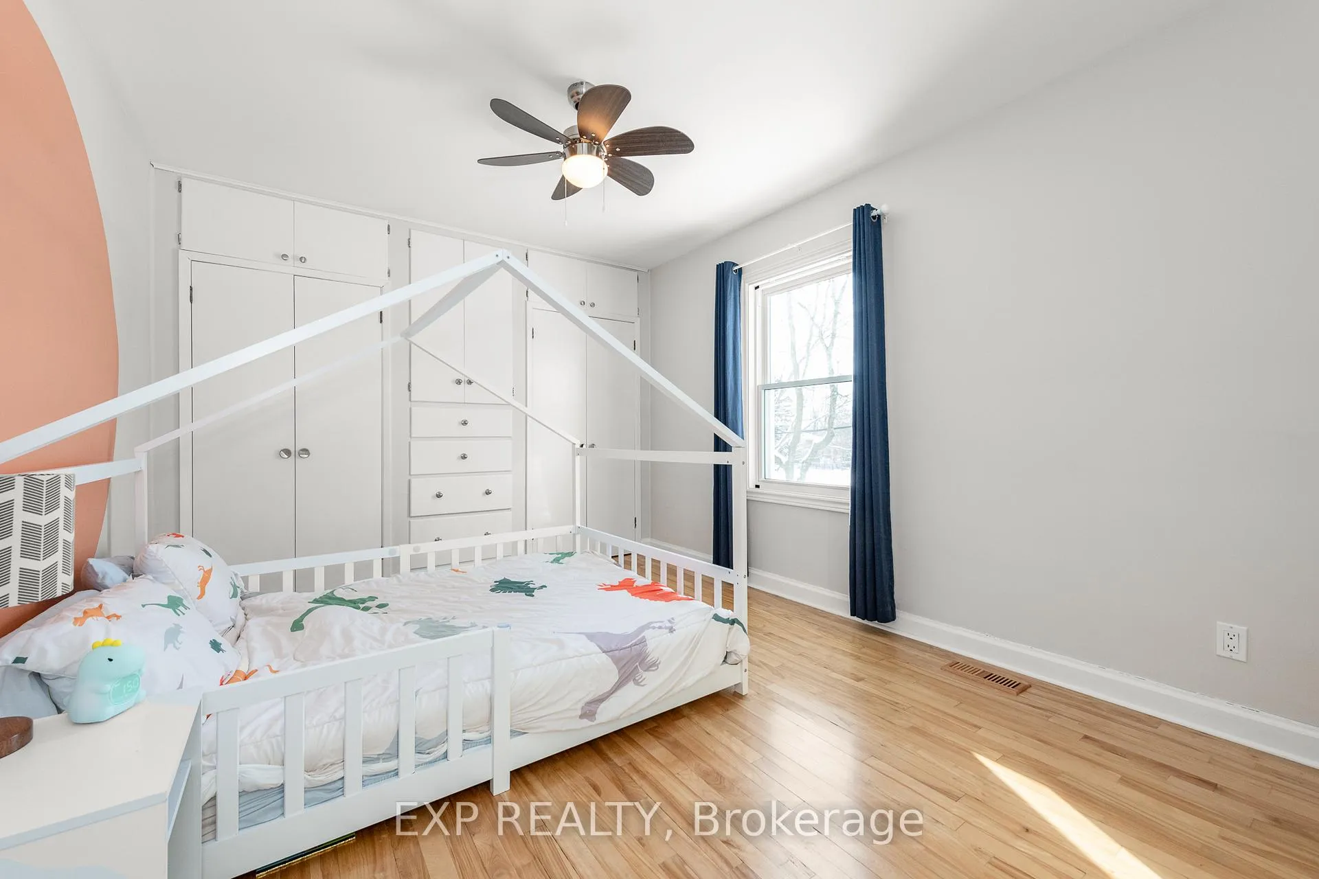Photo 20 of 524 Wolffdale Crescent, Ottawa, Overbrook/Castle Heights — HOMEH