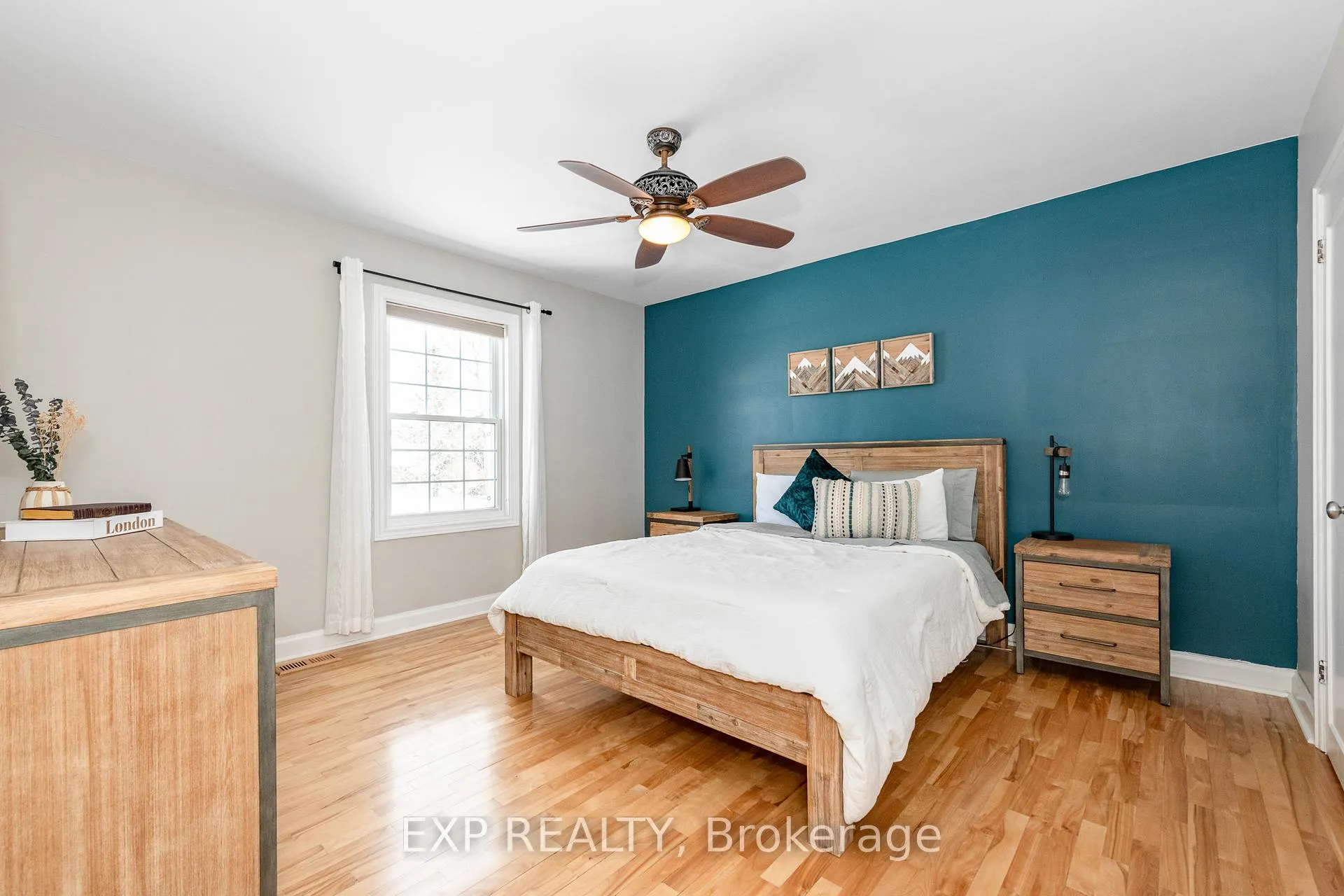 Photo 25 of 524 Wolffdale Crescent, Ottawa, Overbrook/Castle Heights — HOMEH