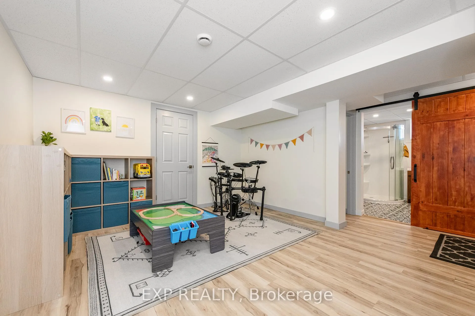 Photo 31 of 524 Wolffdale Crescent, Ottawa, Overbrook/Castle Heights — HOMEH