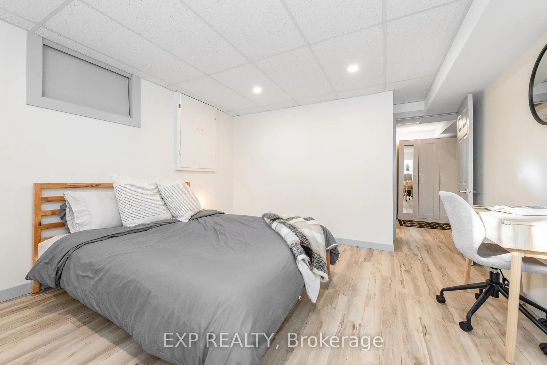 Photo 36 of 524 Wolffdale Crescent, Ottawa, Overbrook/Castle Heights — HOMEH