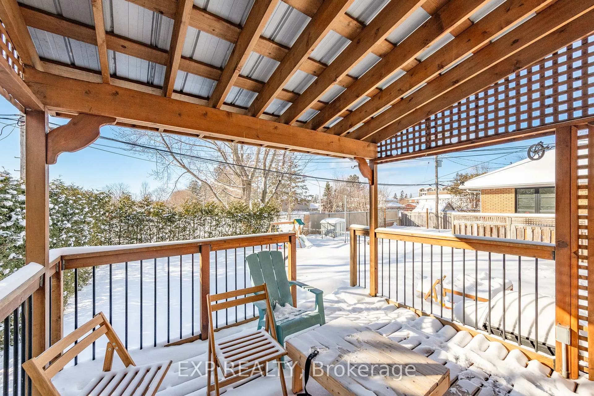 Photo 41 of 524 Wolffdale Crescent, Ottawa, Overbrook/Castle Heights — HOMEH