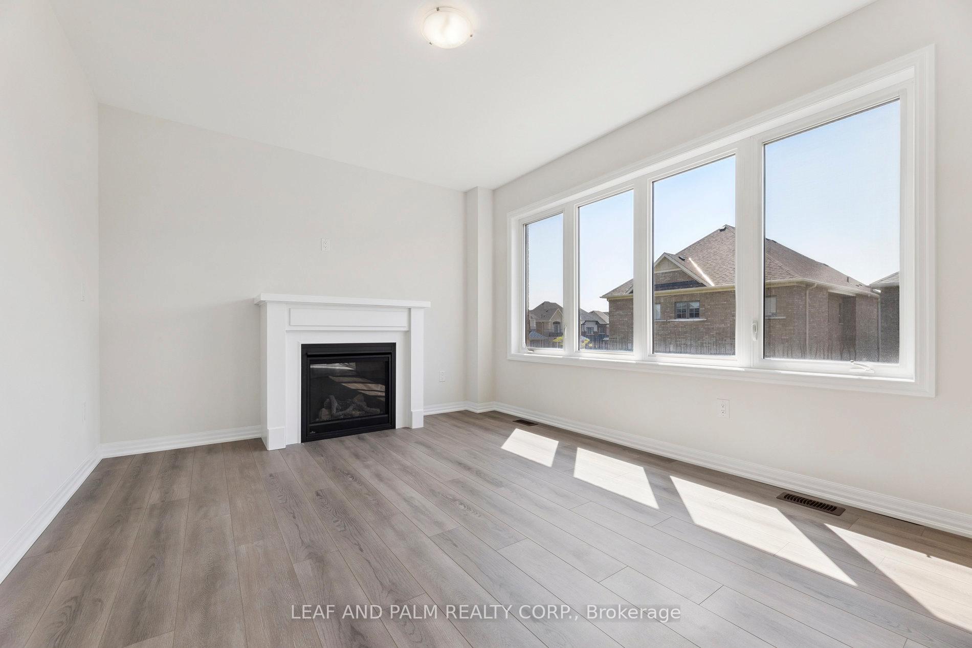 Photo 11 of 7 Ed Ewert Avenue, Clarington, Newcastle — HOMEH