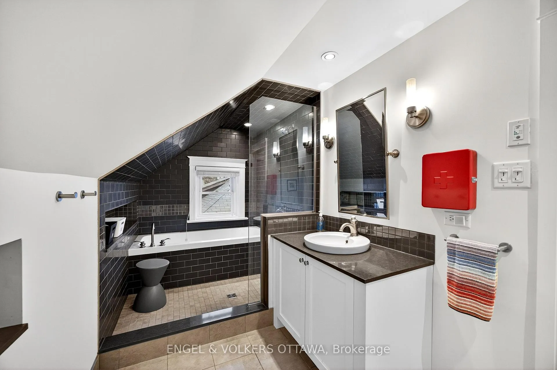Photo 41 of 297 Clemow Avenue, Ottawa, Glebe — HOMEH