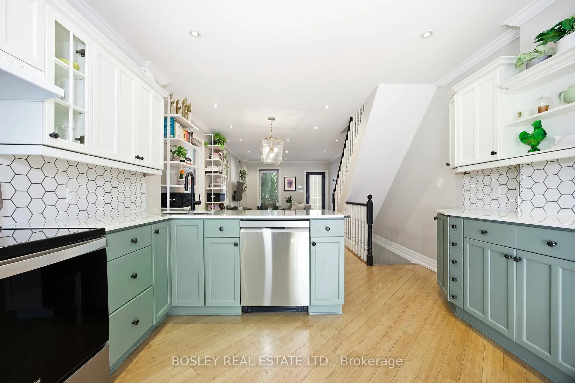 Photo 16 of 252 Highfield Road, Toronto, Greenwood-Coxwell — HOMEH