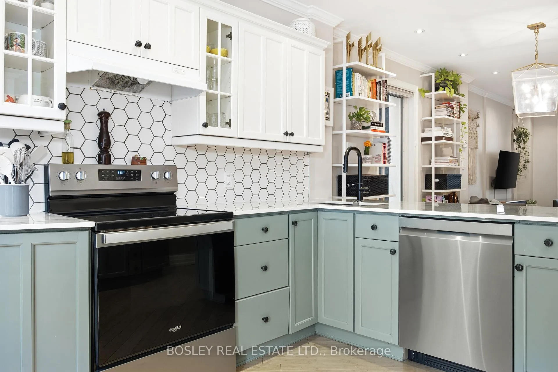 Photo 17 of 252 Highfield Road, Toronto, Greenwood-Coxwell — HOMEH