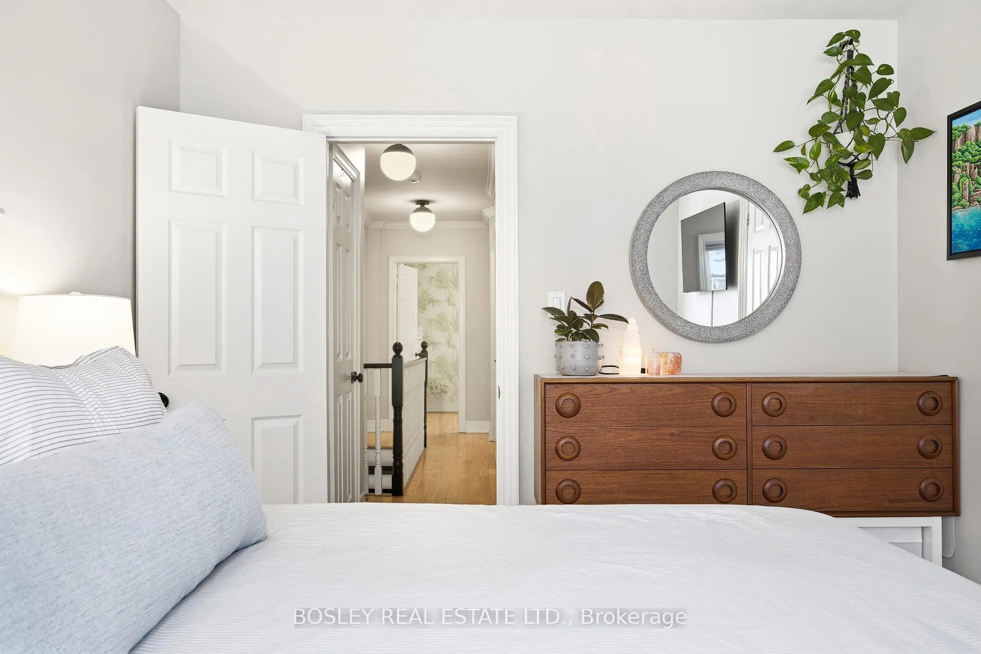 Photo 24 of 252 Highfield Road, Toronto, Greenwood-Coxwell — HOMEH
