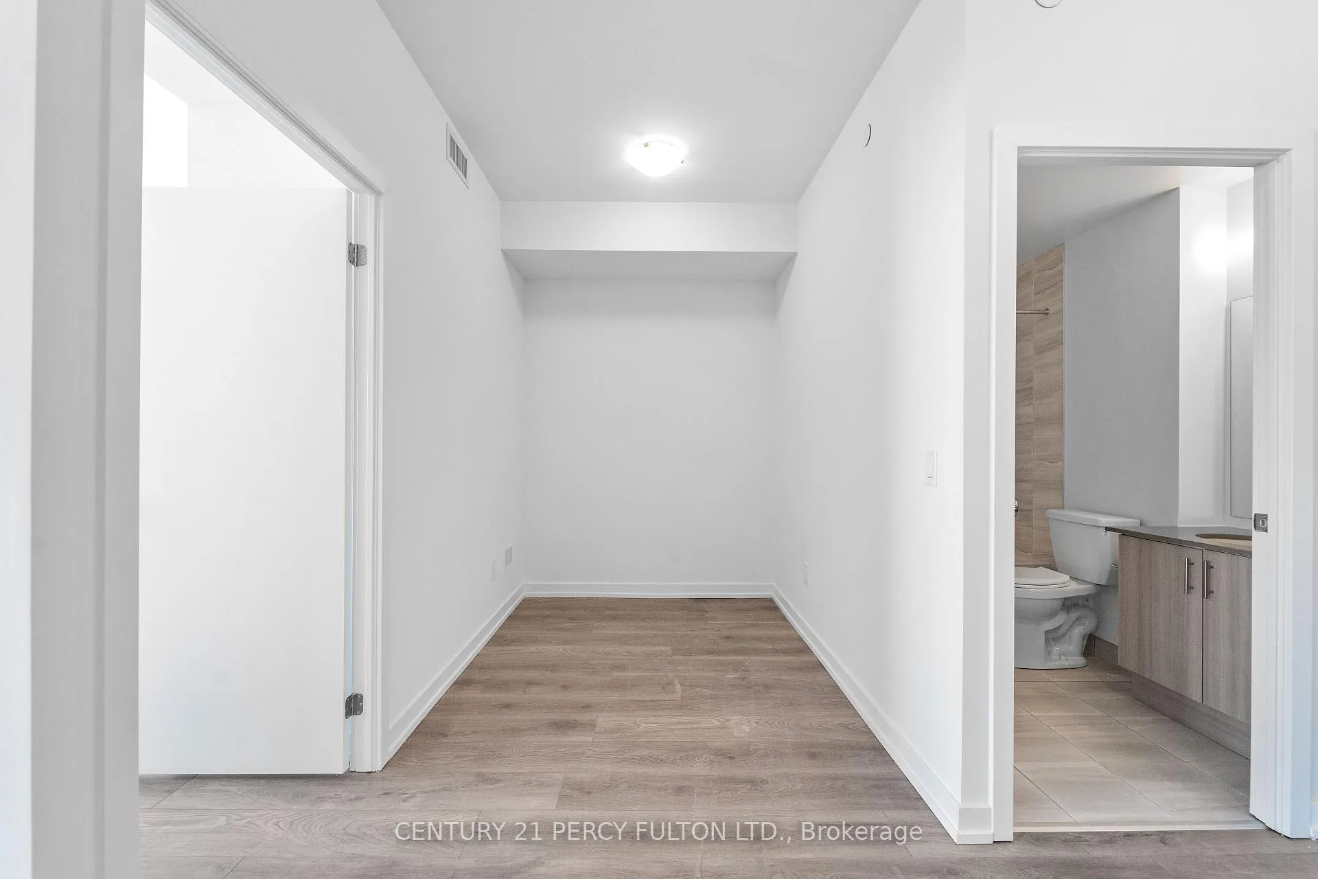 Photo 7 of Unit 2701, 1435 Celebration Drive, Pickering, Bay Ridges — HOMEH