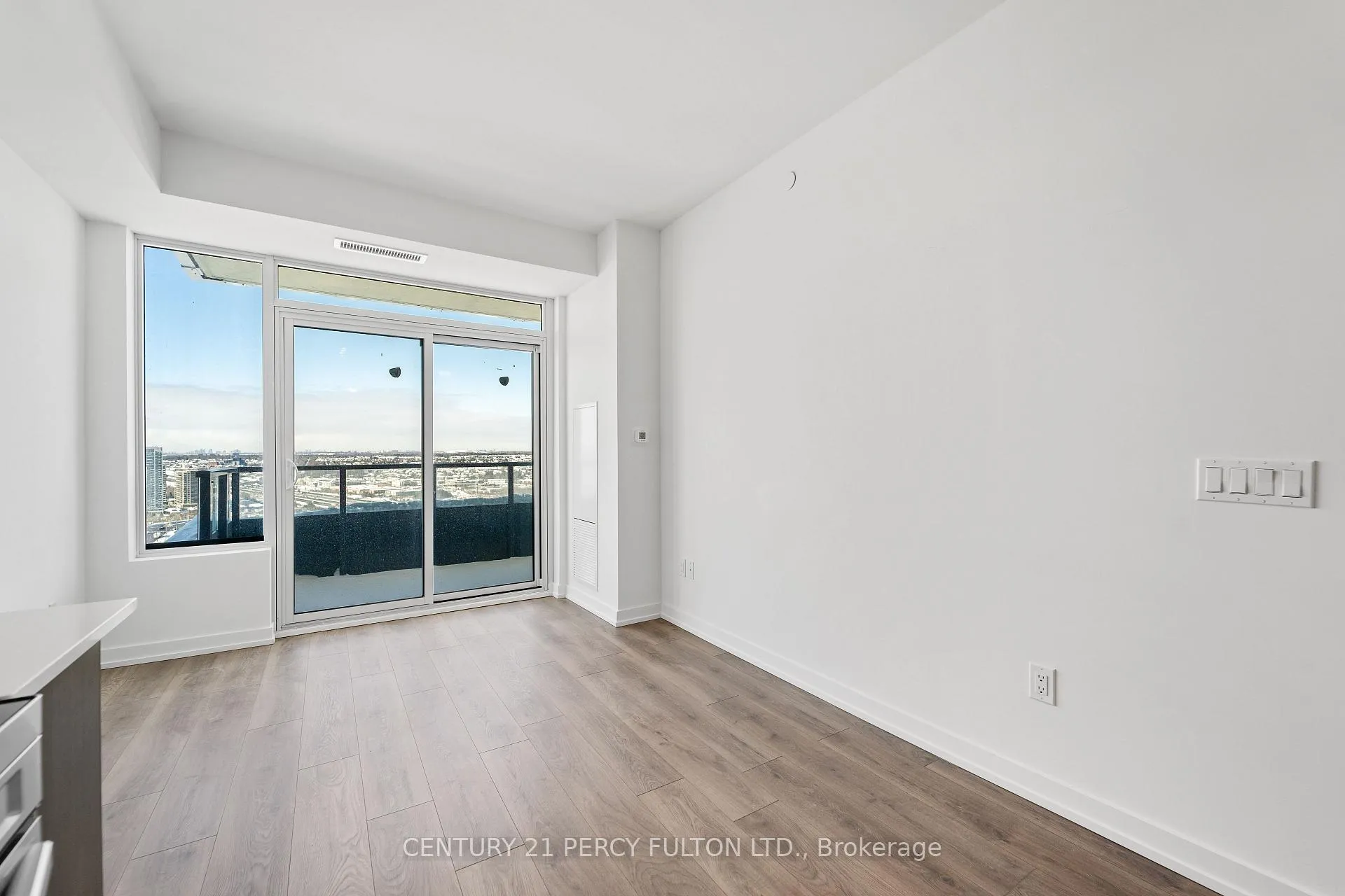 Photo 10 of Unit 2701, 1435 Celebration Drive, Pickering, Bay Ridges — HOMEH