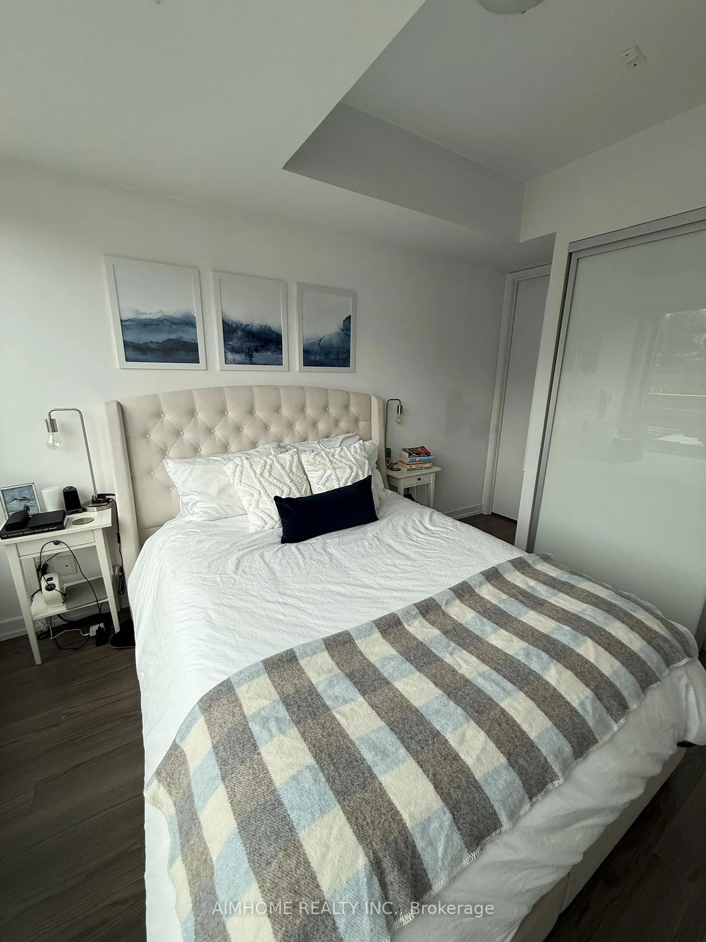 Photo 12 of Unit 512, 377 Madison Avenue, Toronto, The Annex — HOMEH