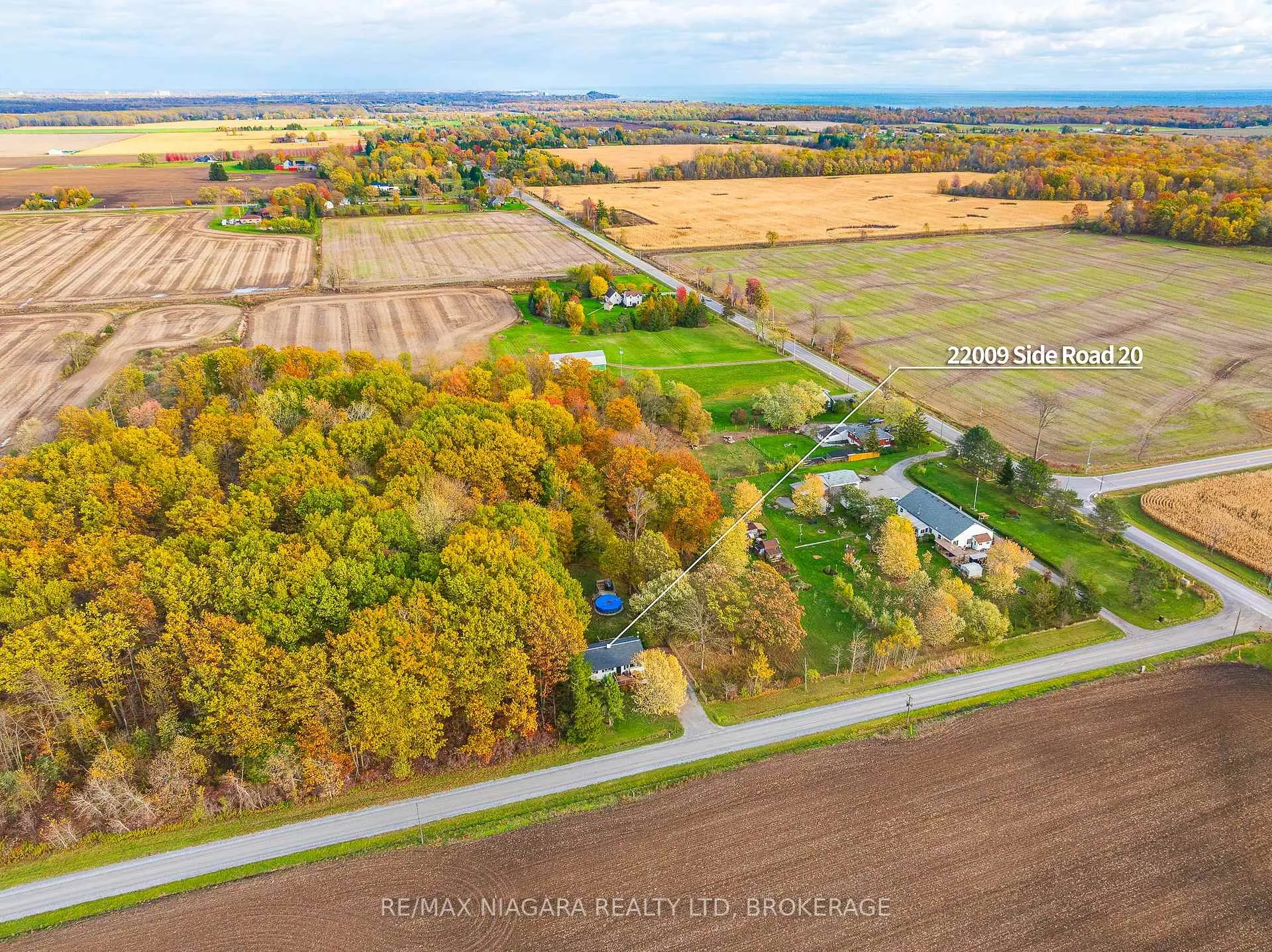 Photo 2 of 22009 Side Road 20, Wainfleet, Marshville/Winger — HOMEH