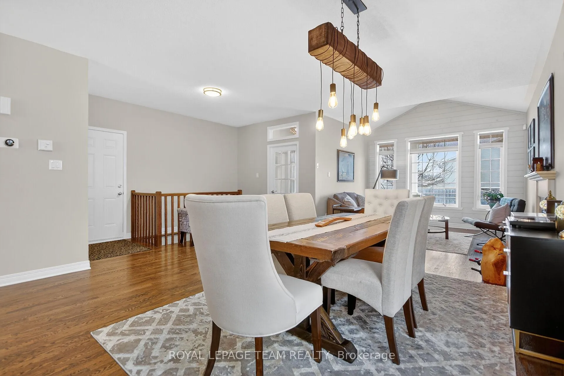 Photo 9 of 333 Antigonish Avenue, Ottawa, Springridge/East Village — HOMEH